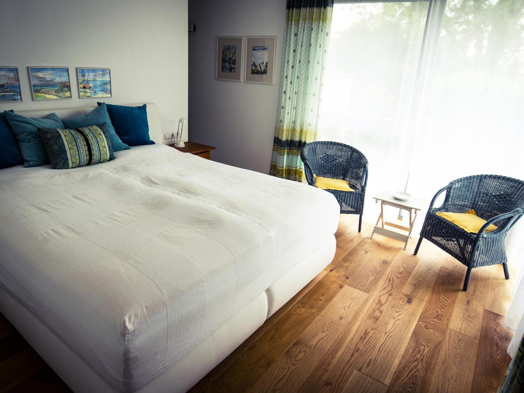 Ferienwohnung Seeufer - Exklusiv direkt am See mit großer Terrasse in Kressbronn