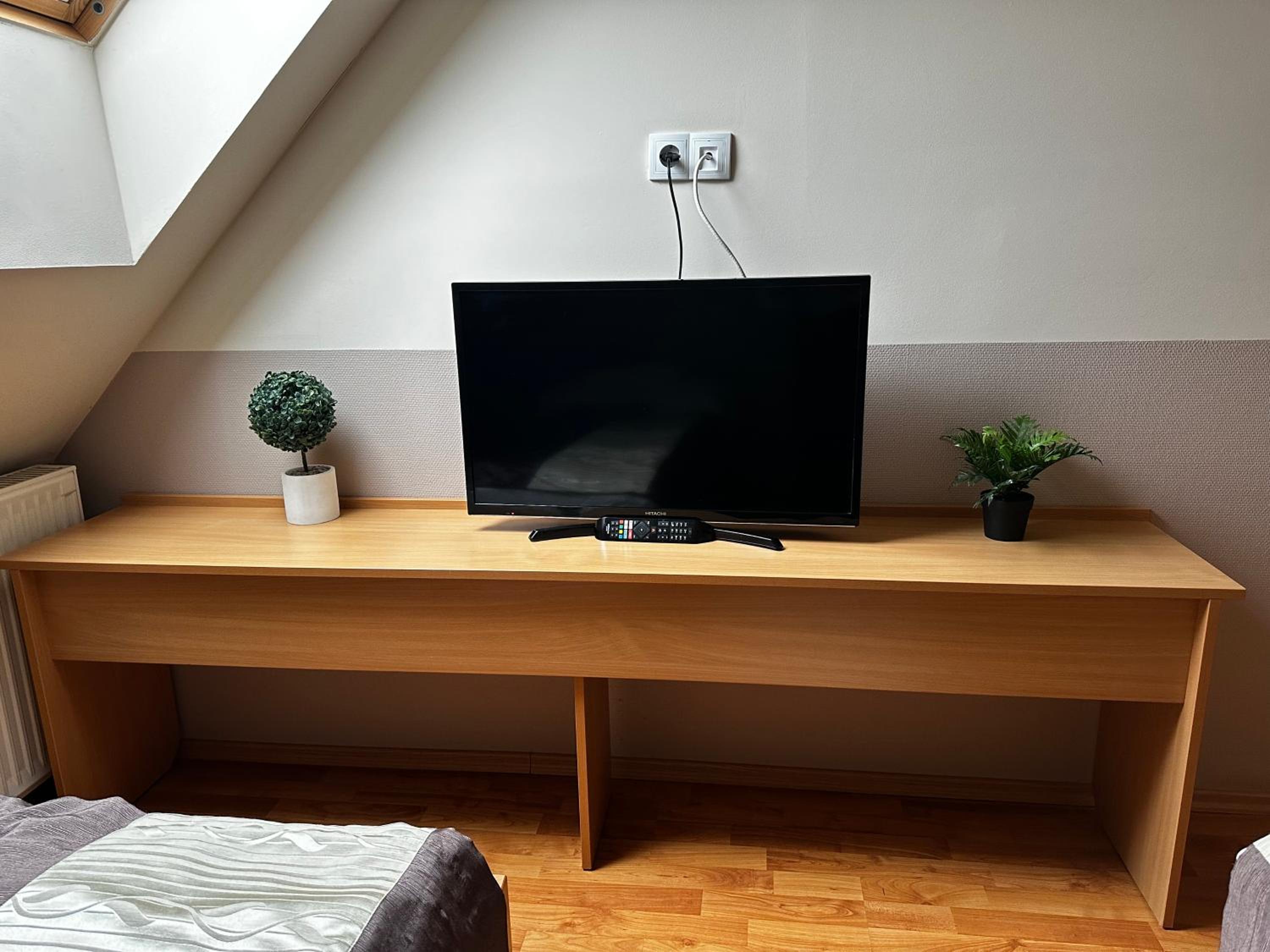 Photo 8