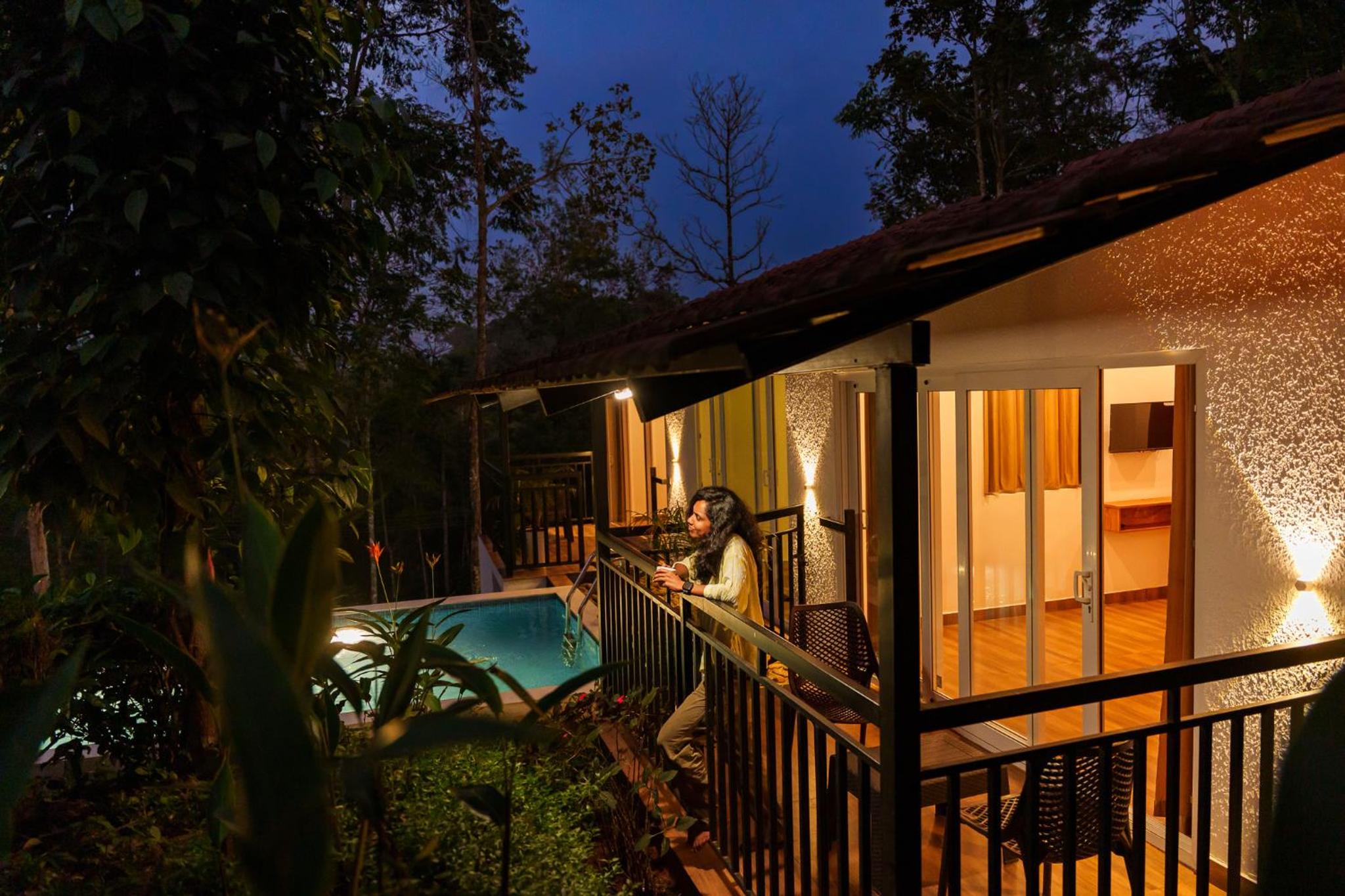 Tealawn Pool Villa, Munnar