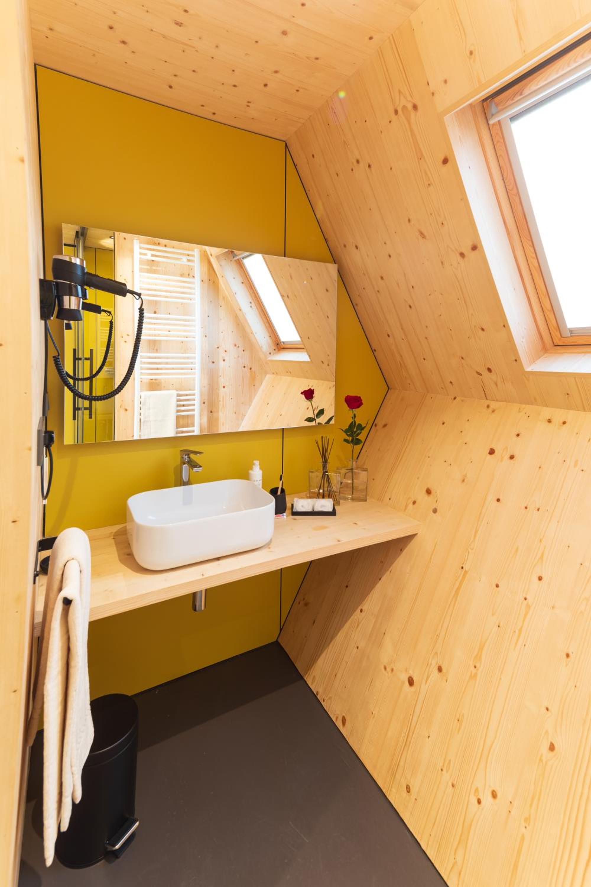 Glamping Alvearium Alturis