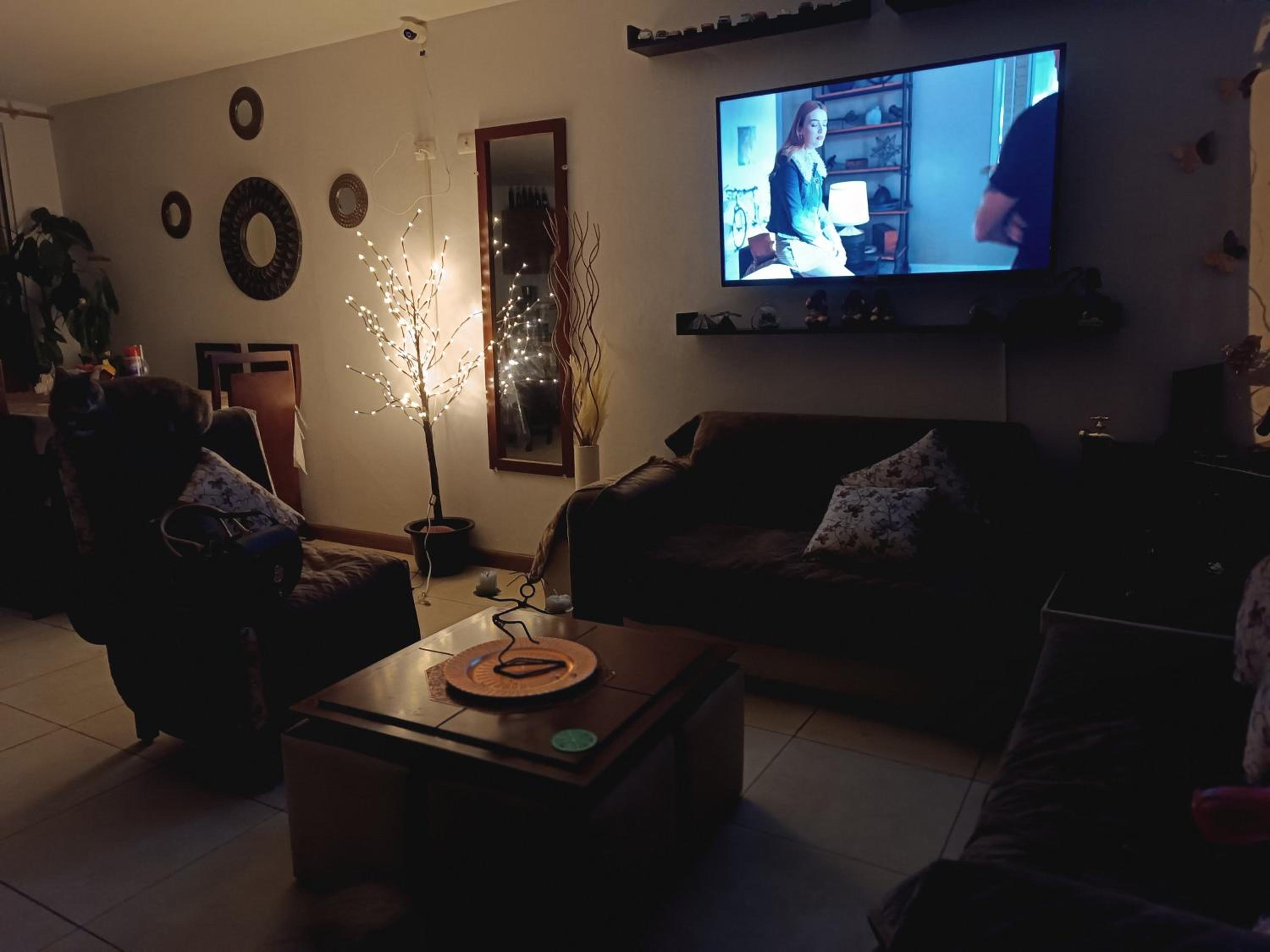 Vive un alojamiento privado, en una área tranquila con espacio verde view 3