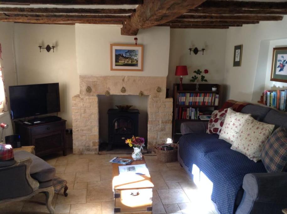 Twine Cottage, Chipping Campden view 4