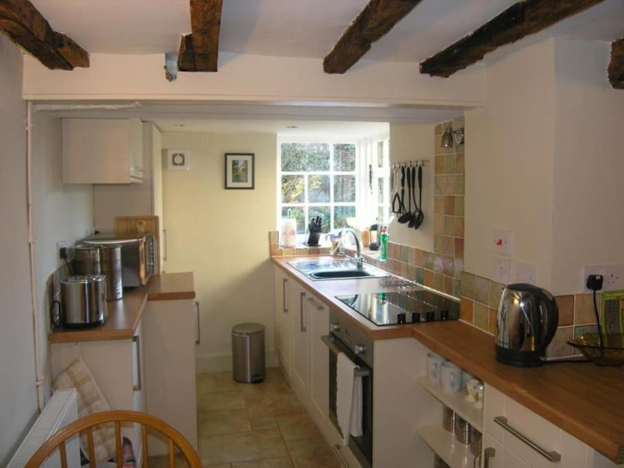Twine Cottage, Chipping Campden view 5