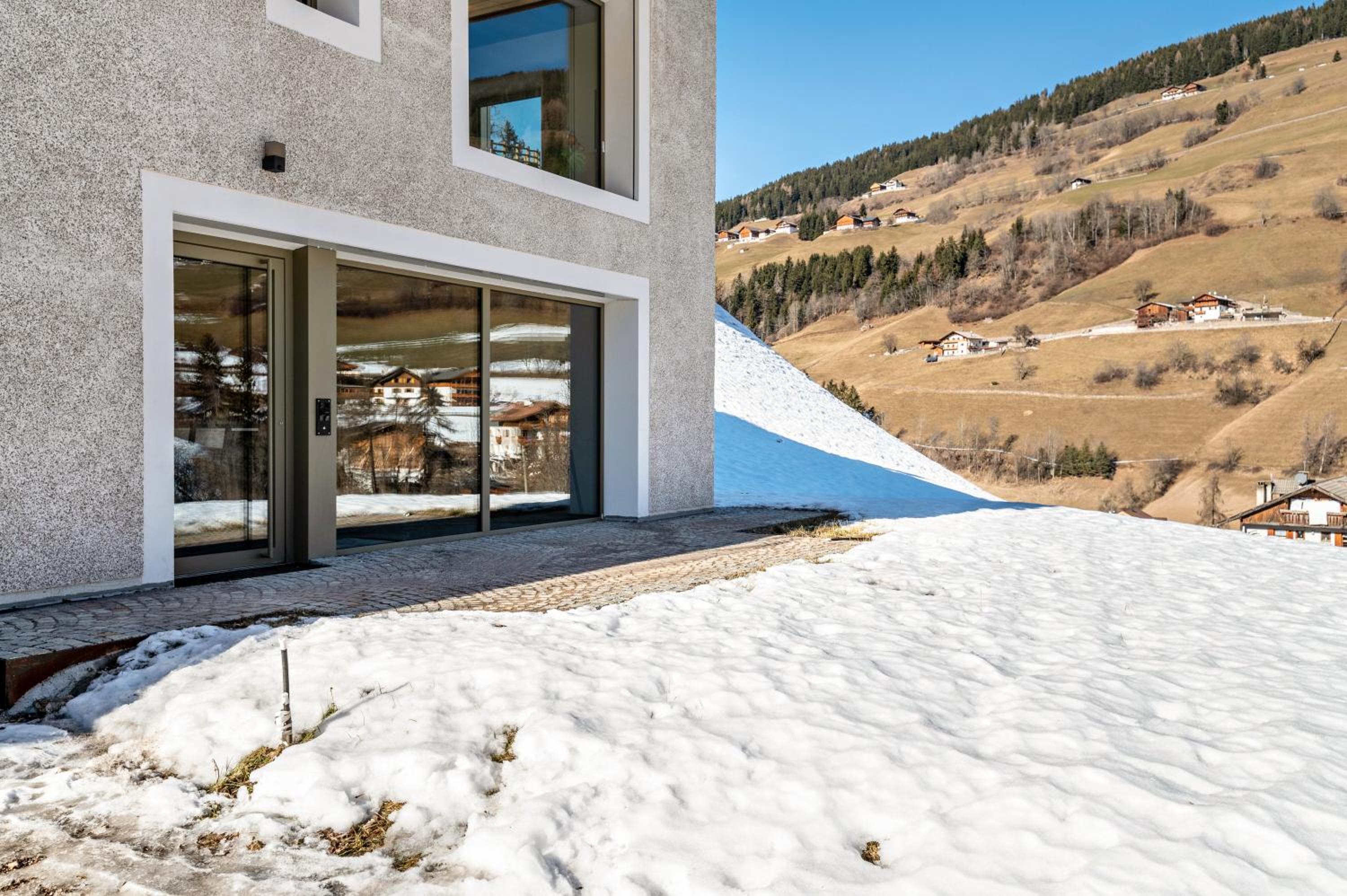 Lena Dolomites Suite