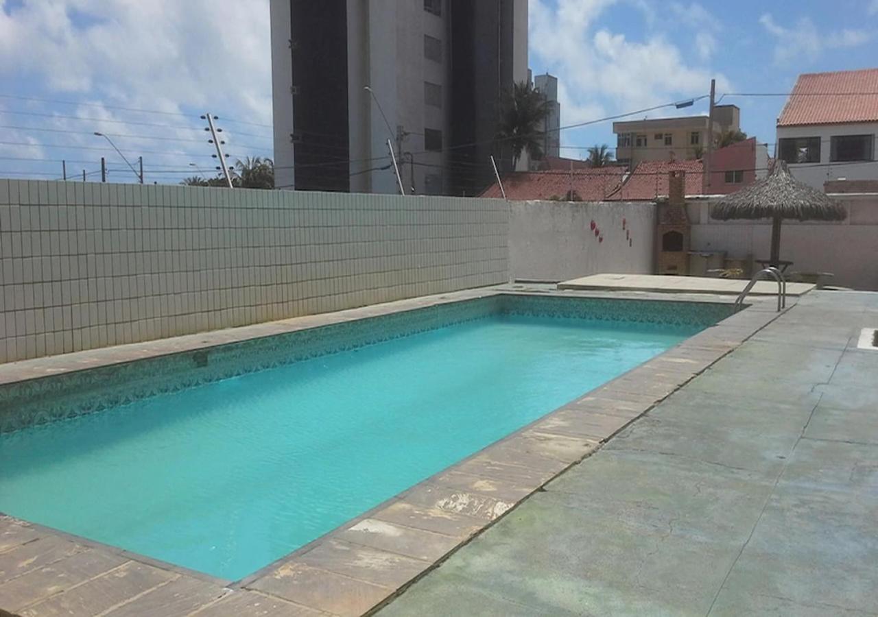 Espaçoso Apartamento na Praia do Futuro c/ 3 Qts.