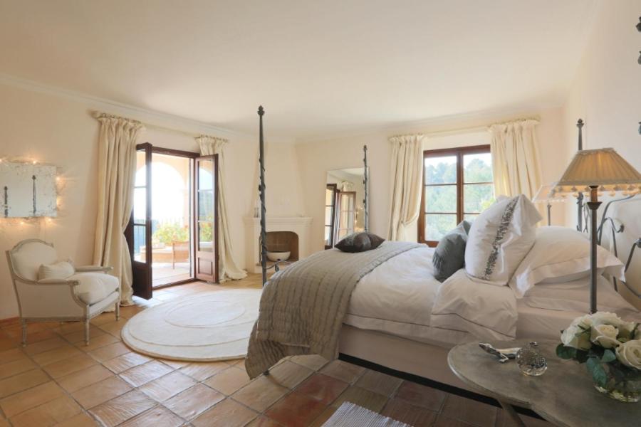 Residencia Baranda by Vida Villas