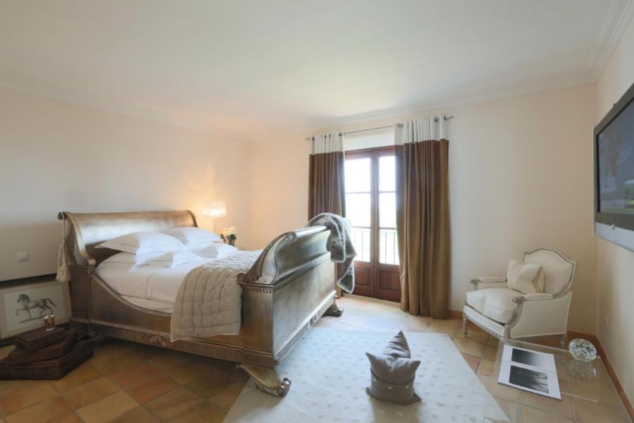 Residencia Baranda by Vida Villas