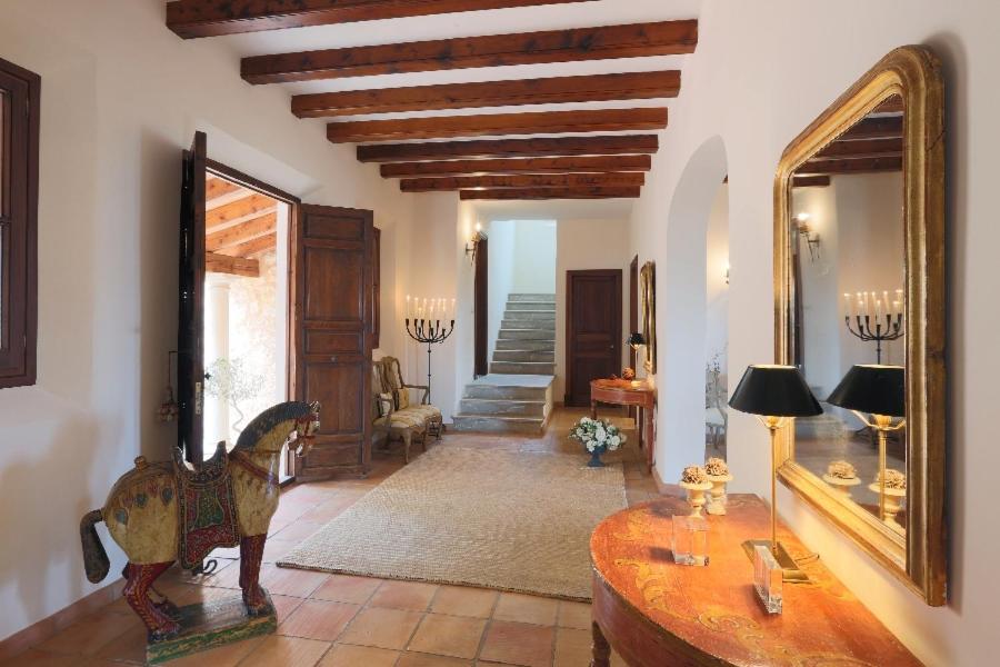 Residencia Baranda by Vida Villas