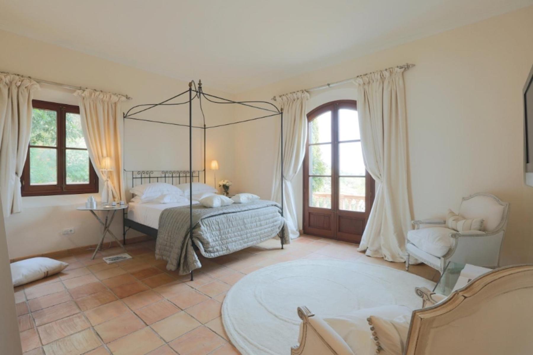 Residencia Baranda by Vida Villas