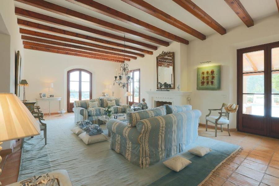 Residencia Baranda by Vida Villas