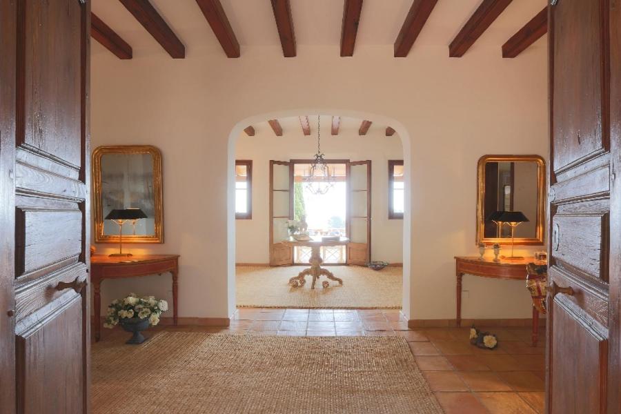 Residencia Baranda by Vida Villas