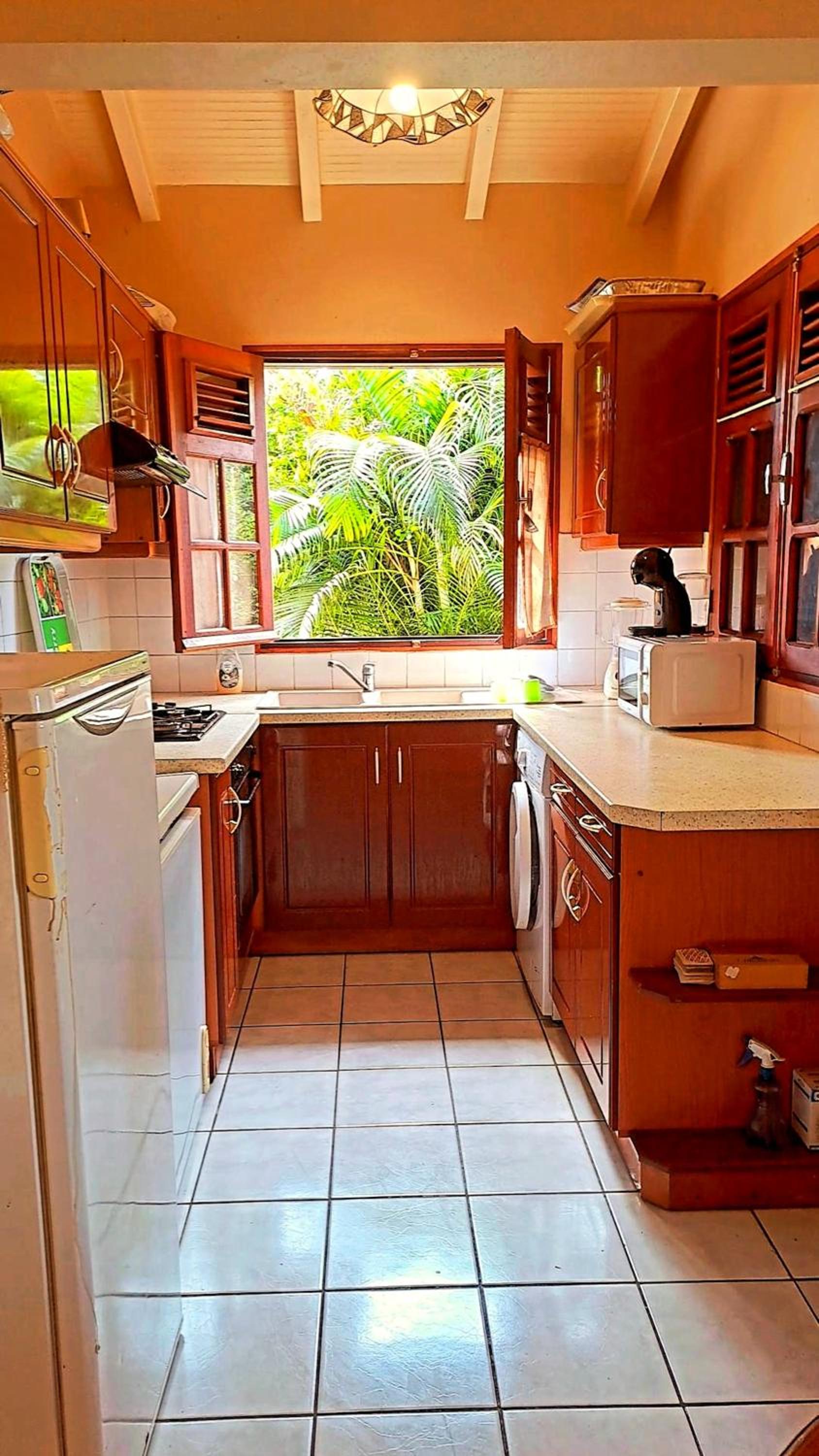 Maison charmante avec jardin cloture a Anse Bertrand view 2