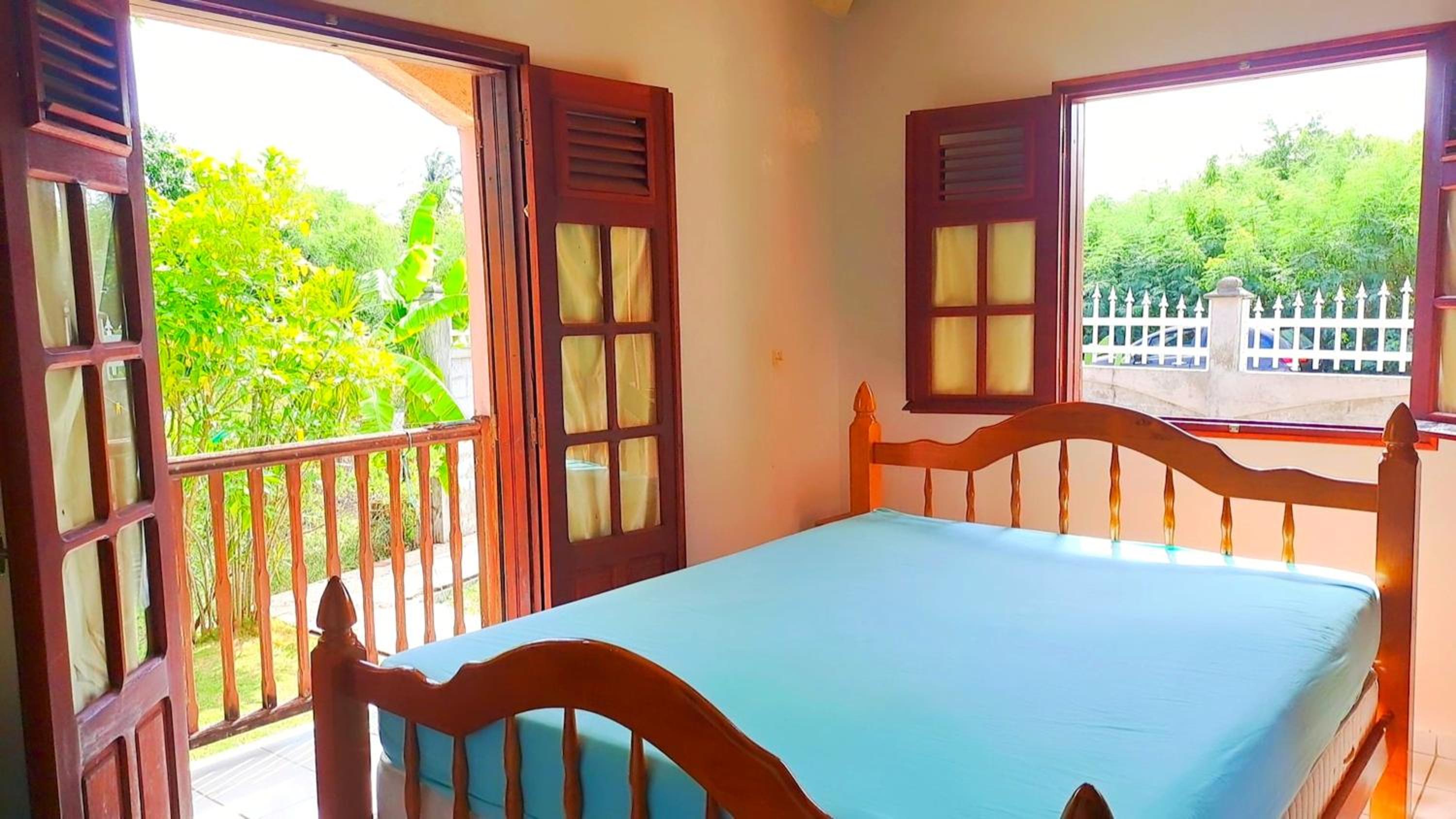 Maison charmante avec jardin cloture a Anse Bertrand view 3