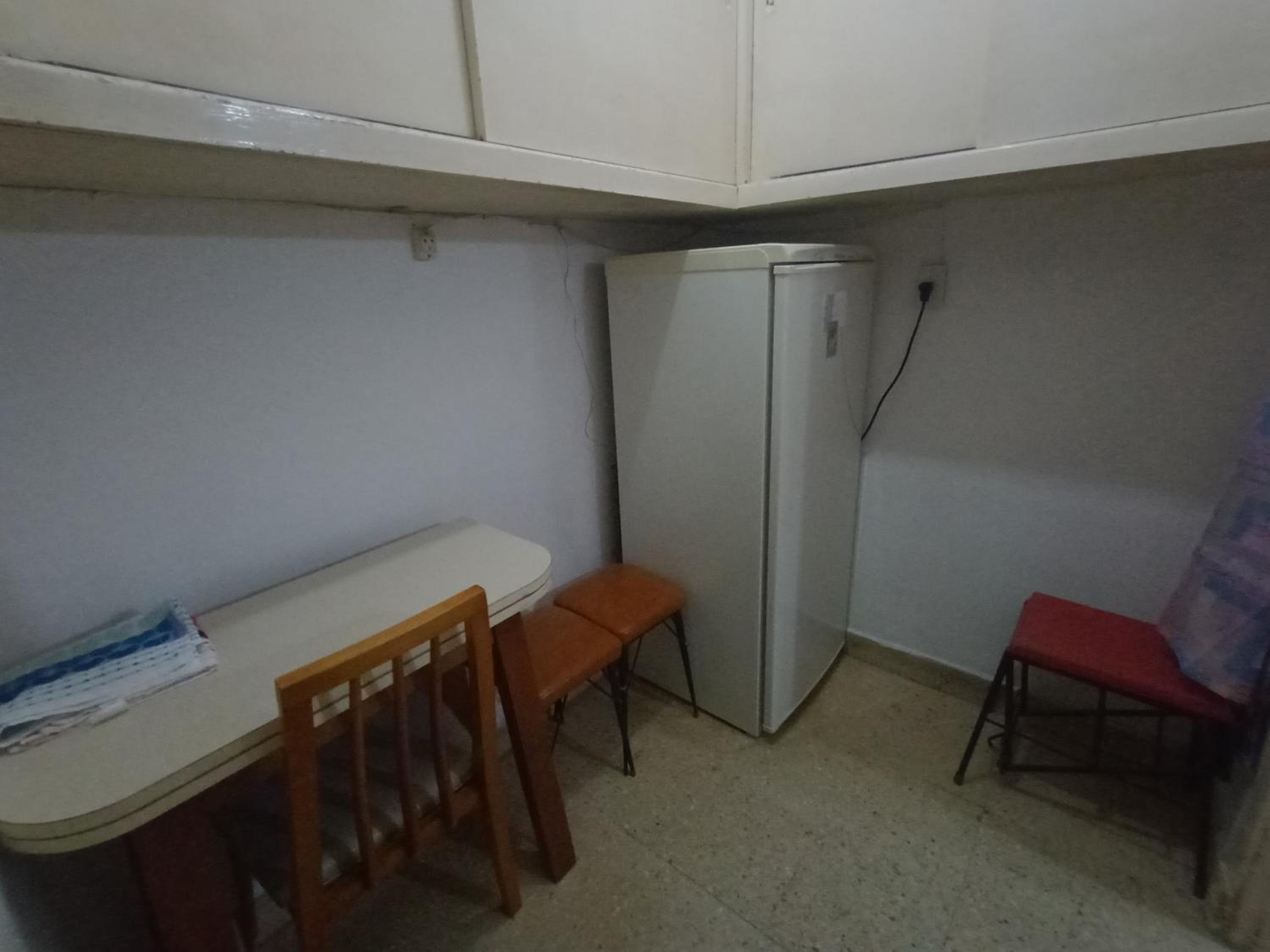 Depto. 4 personas, 2 ambientes. Microcentro Mar del Plata.