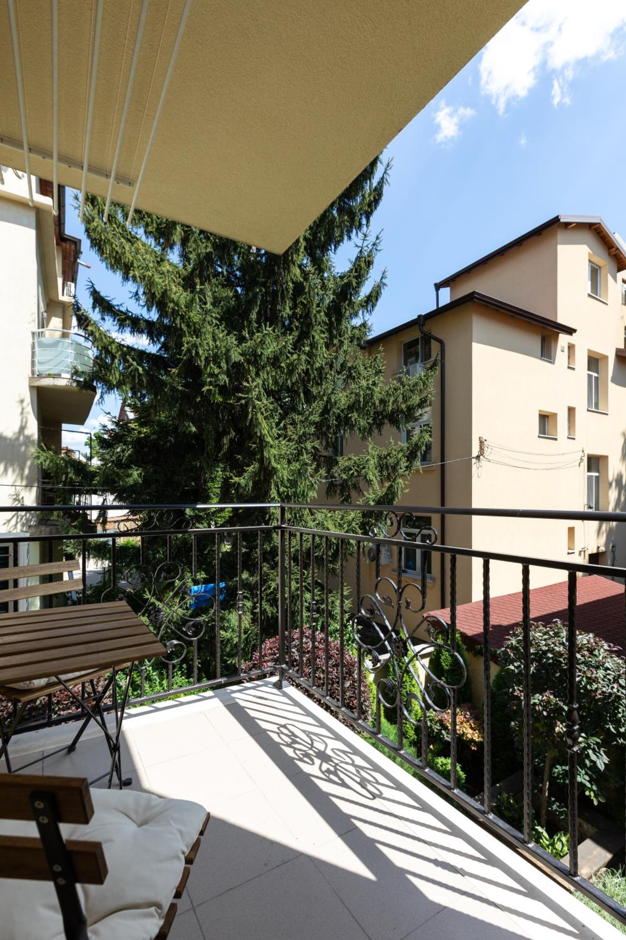Didi's Central Designer Apartments