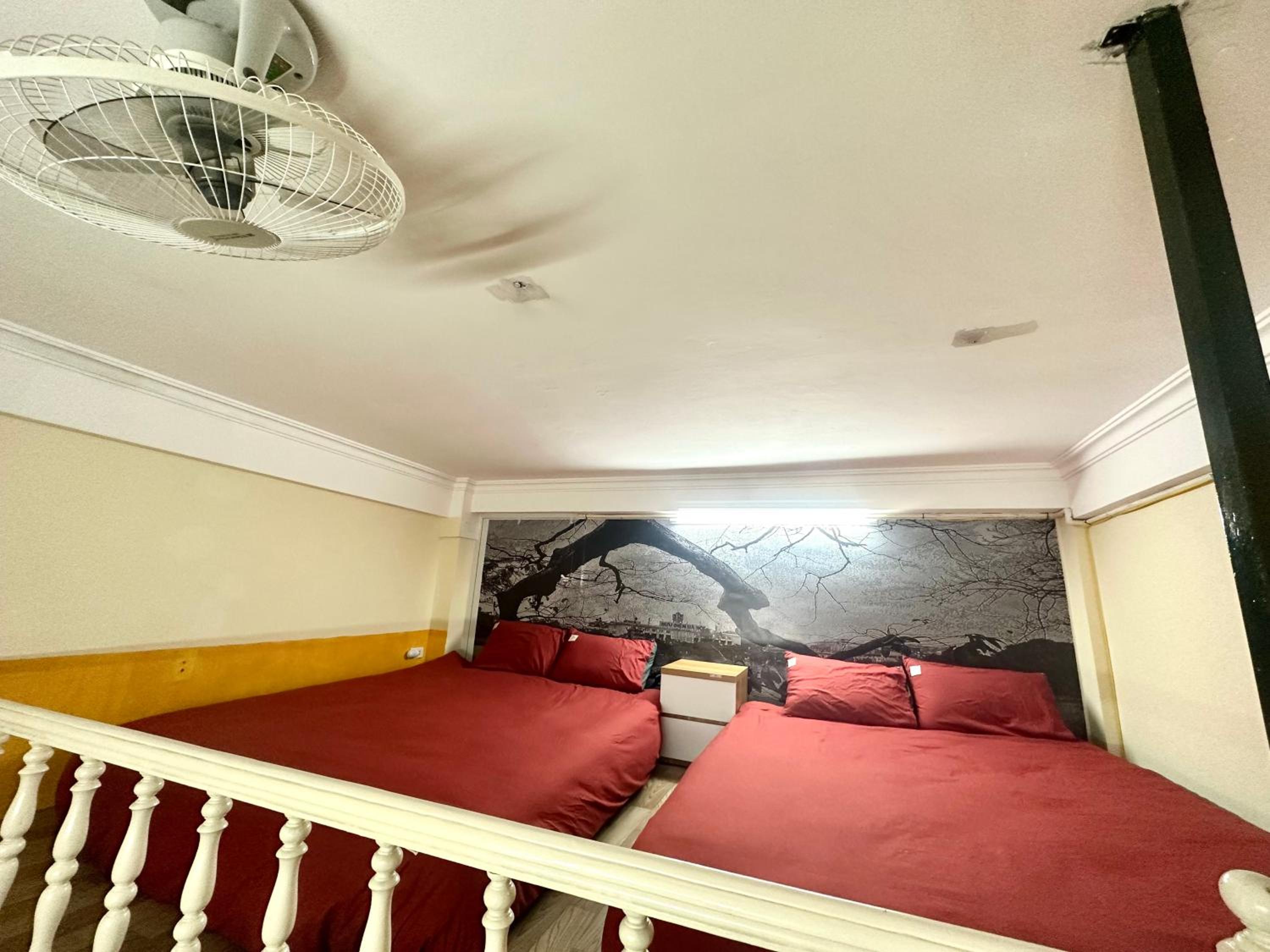 Center of Old Quarter, K Home, 1 minute to Hoan Kiem Lake