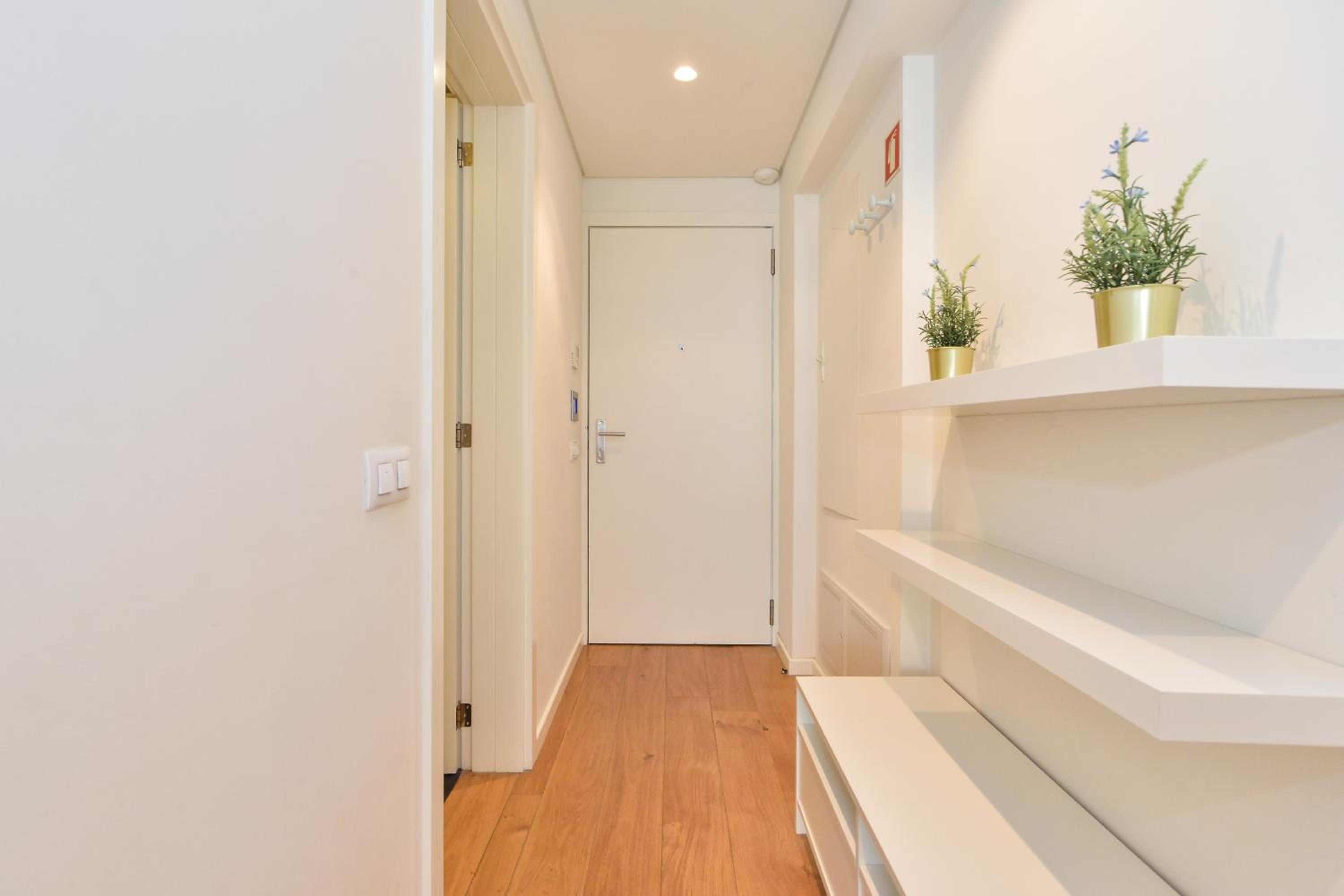 Sunny & Bright Amoreiras - Checkinhome view 3