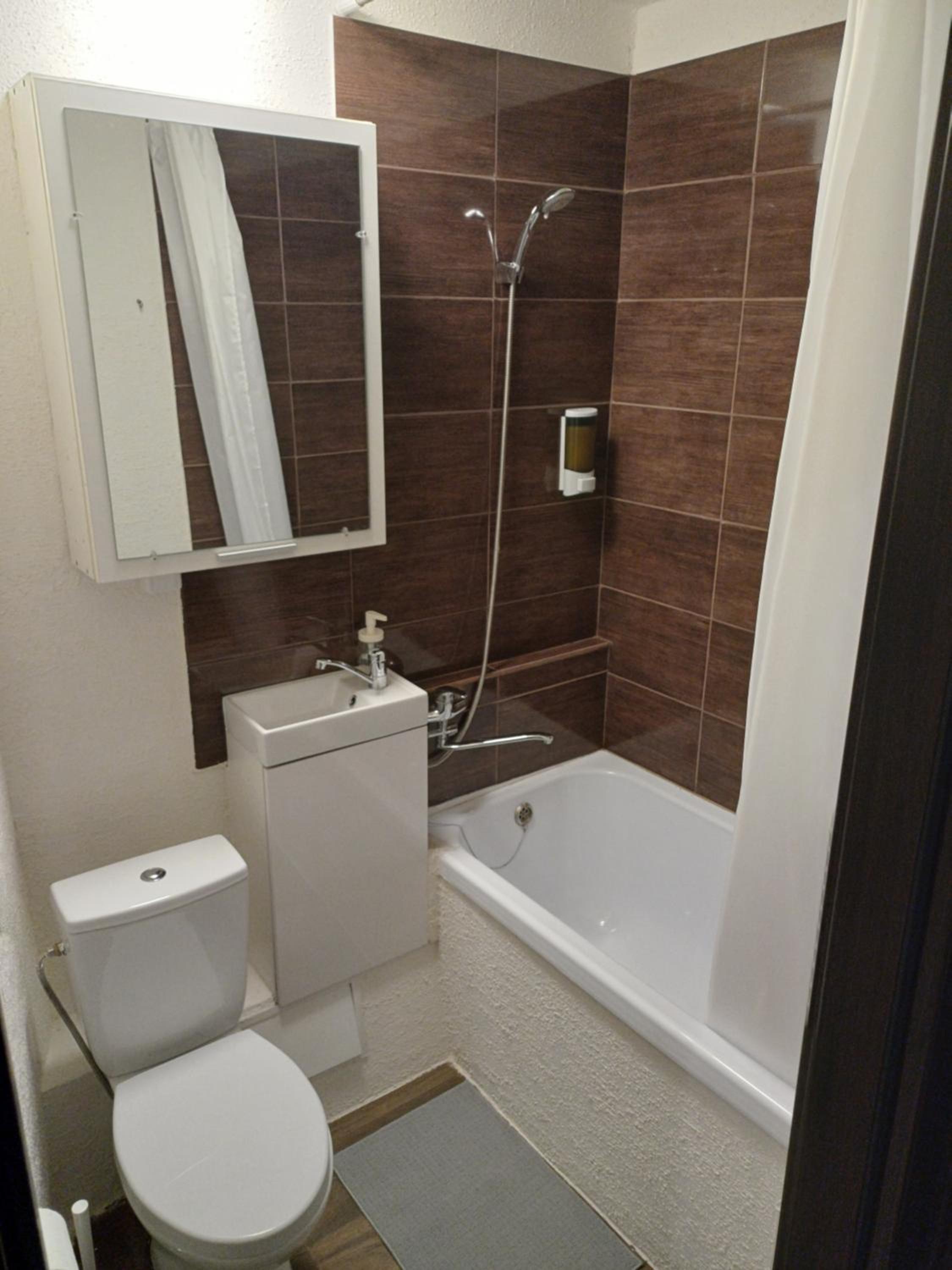 Quiet apartment near park SELF CHECK IN