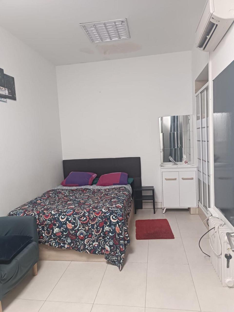 Parsa Residencial House