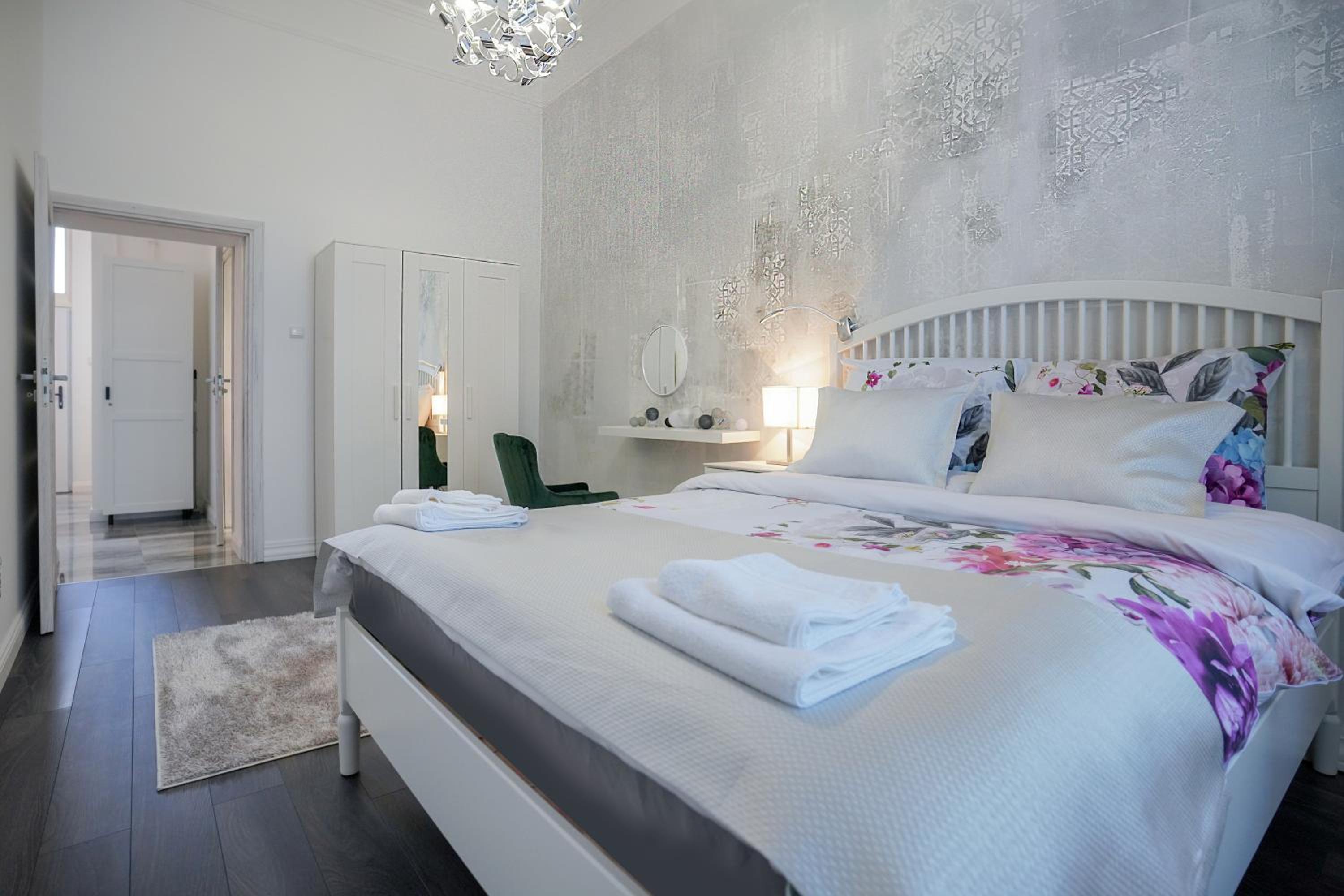 DECOR Apartman
