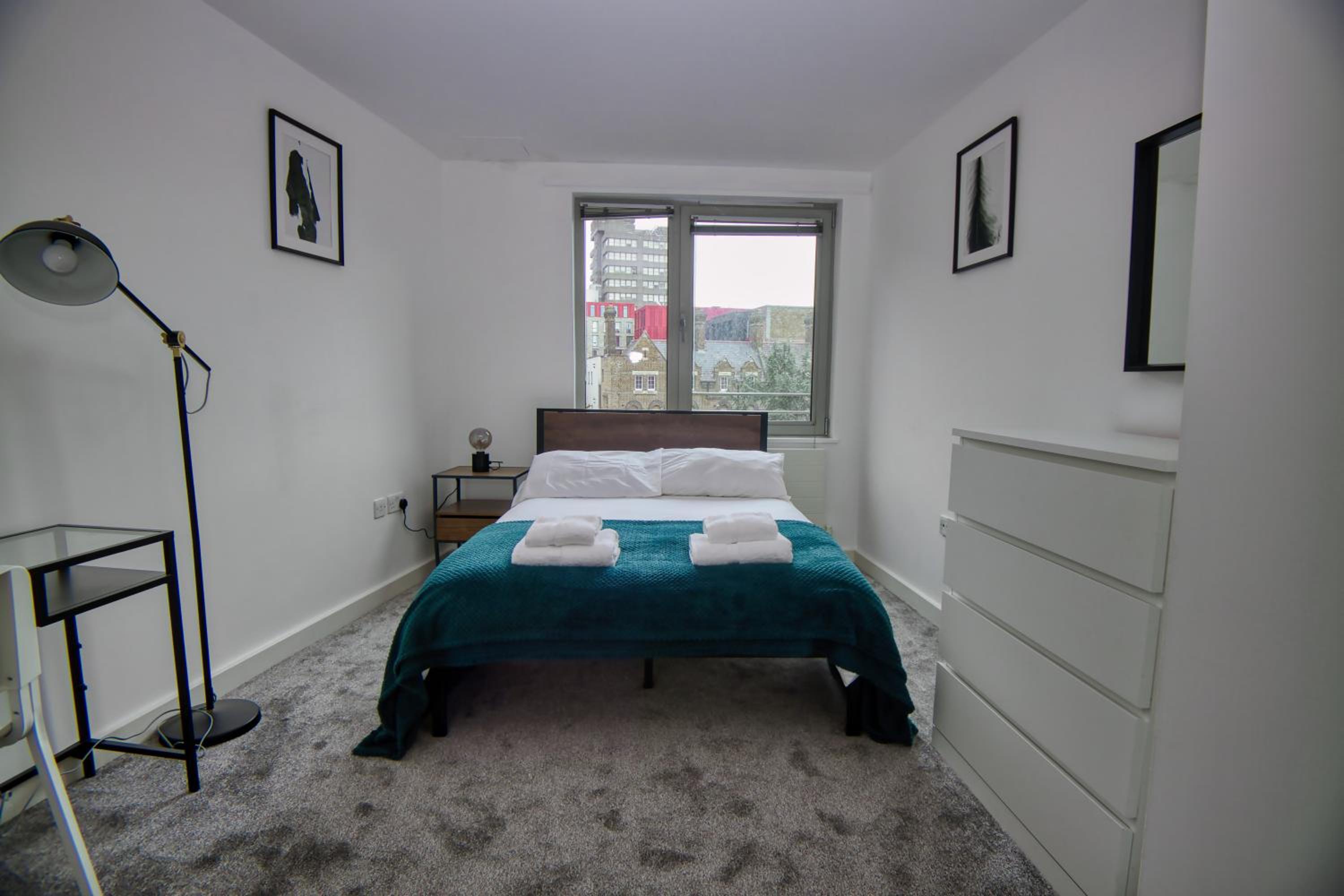 2 bed flat in Islington