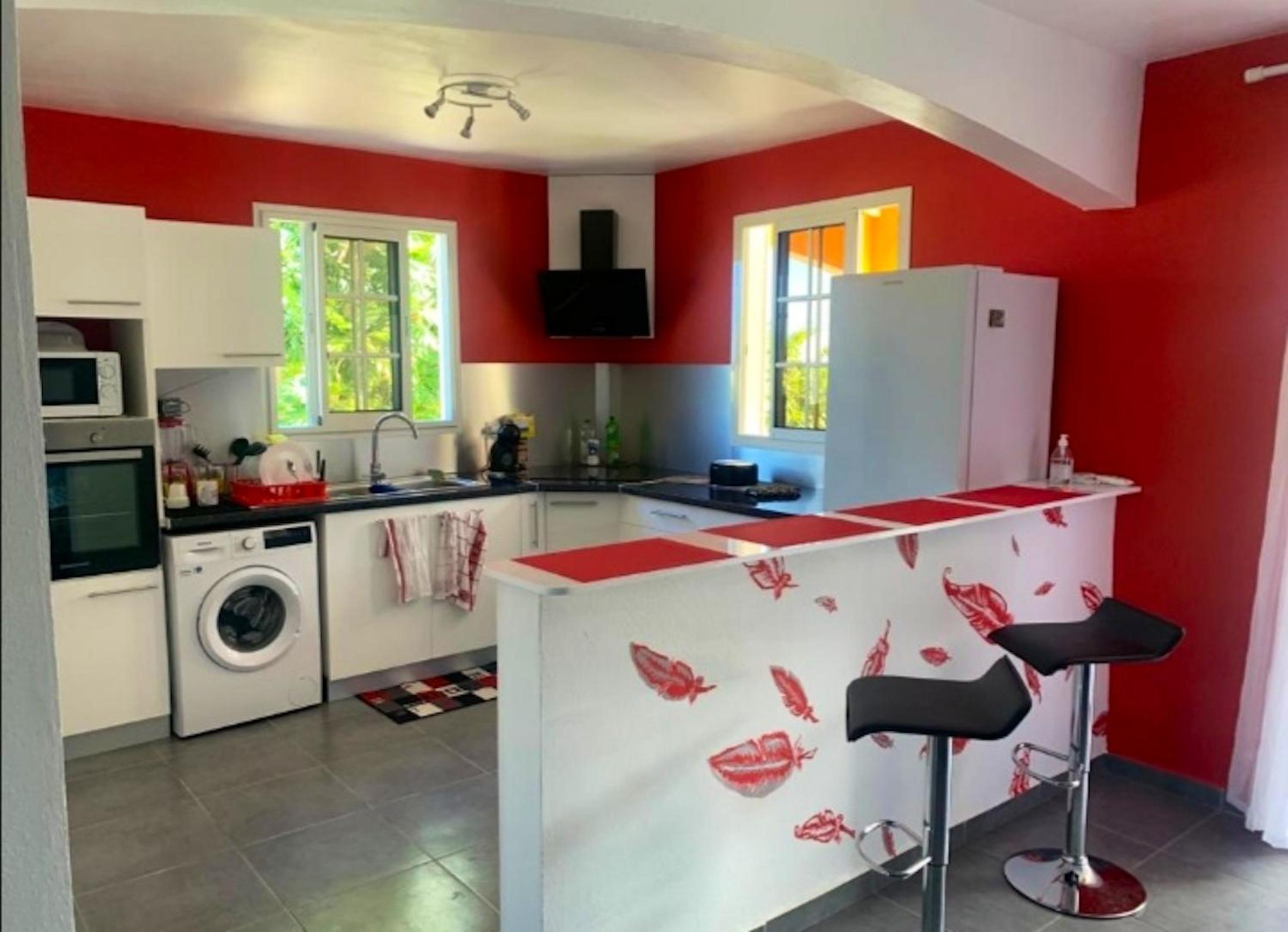 Studio charmant au Moule avec jardin et balcon 70 m²