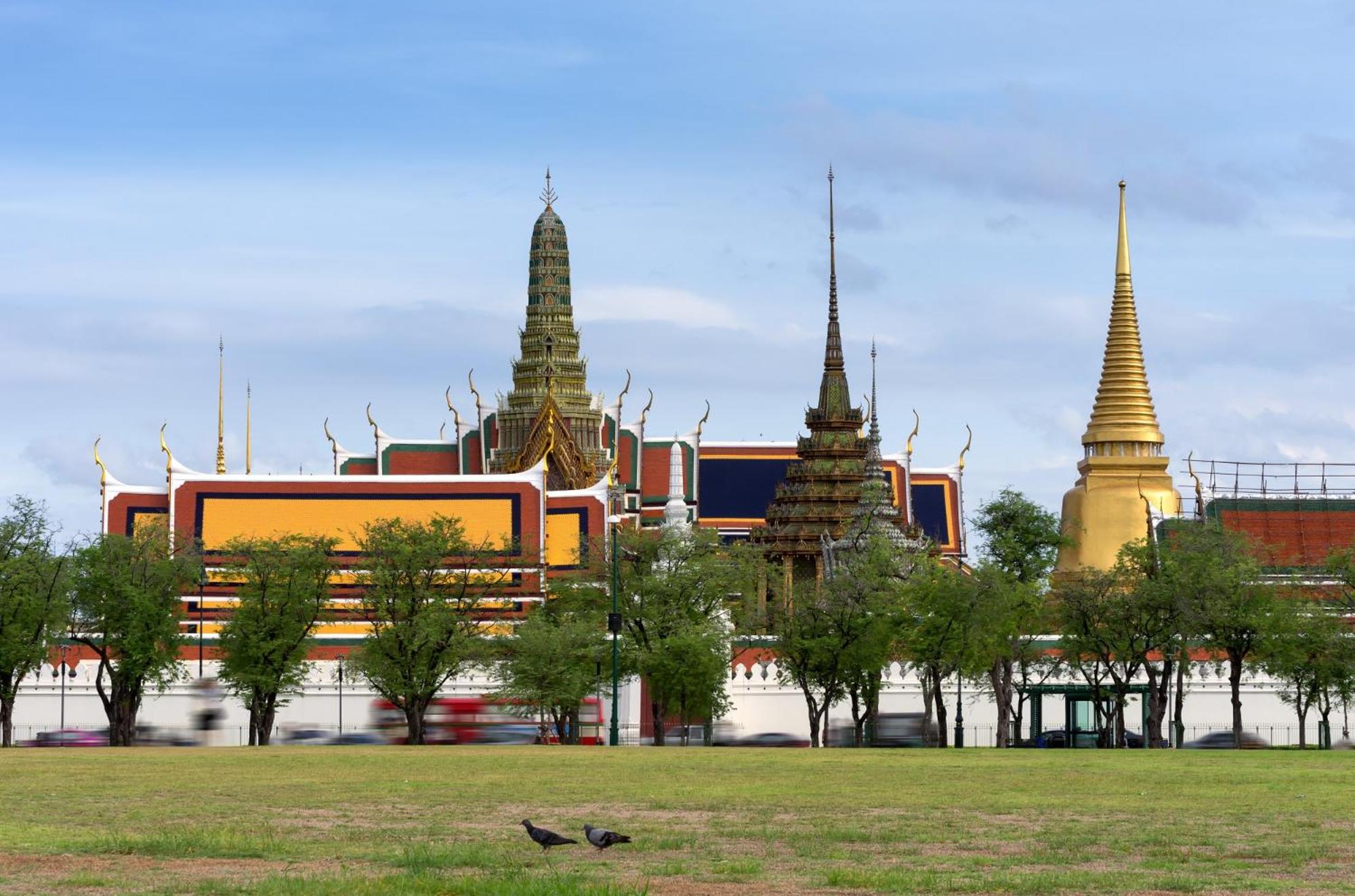 Mitr Inn Mrt Samyot Station - The Grand Palace