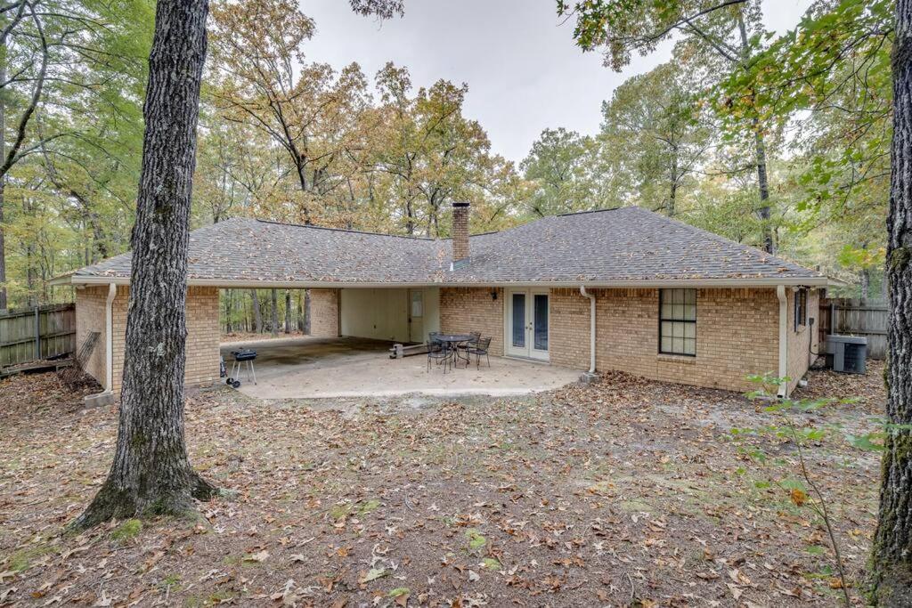 West Monroe Vacations - Rustic Flames 4-Bedroom Comfort - Property Image 18
