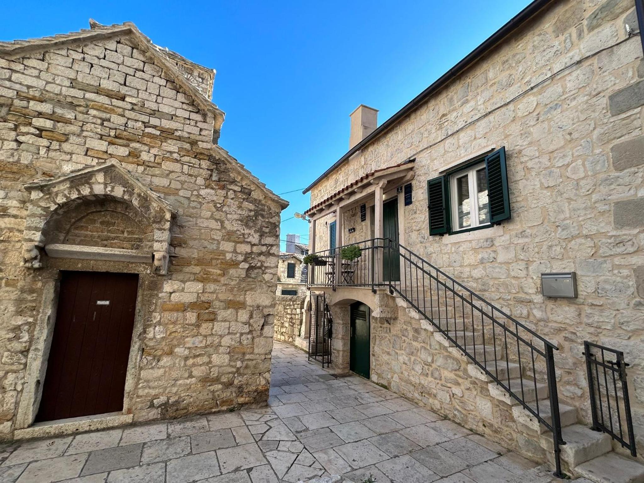 Mikula and Cvita stone house view 2