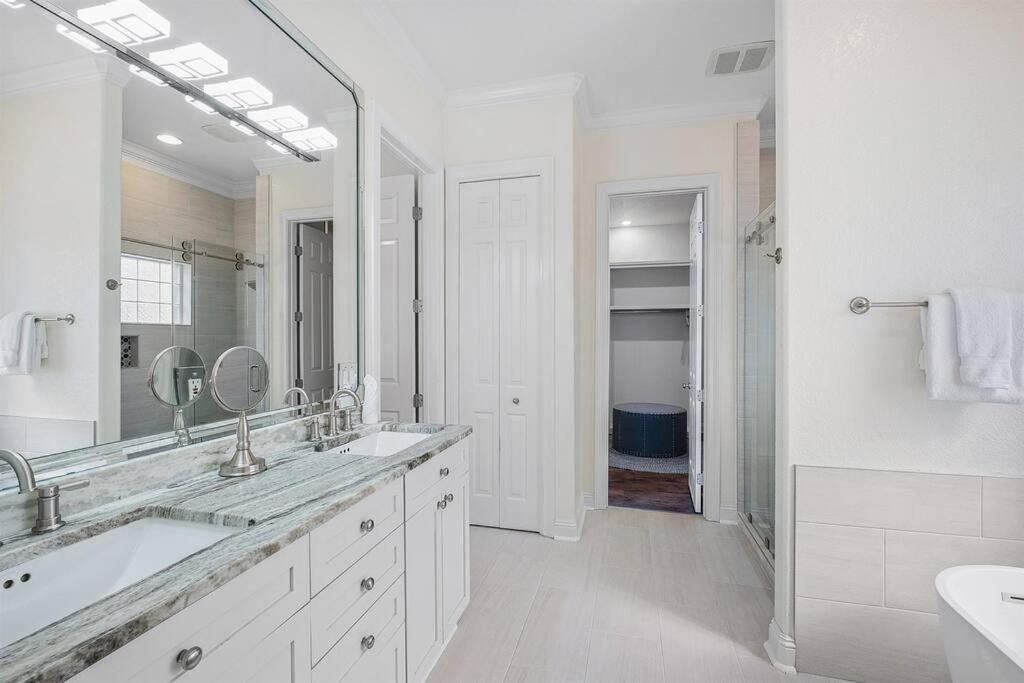 Gulf Views 6 Br Elevator Community Pool view 2
