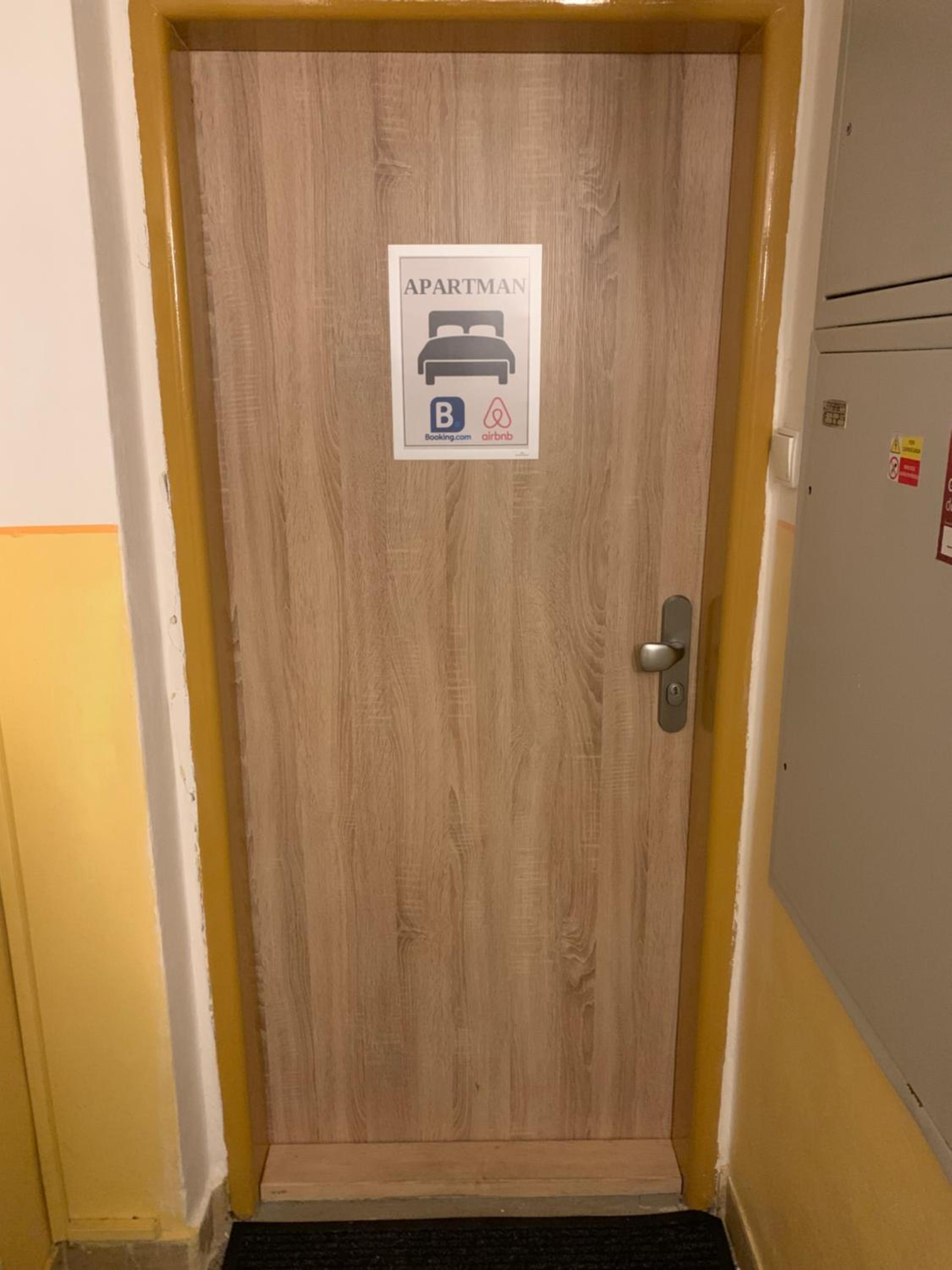 Přízemí v parku. (Apartment no.8)
