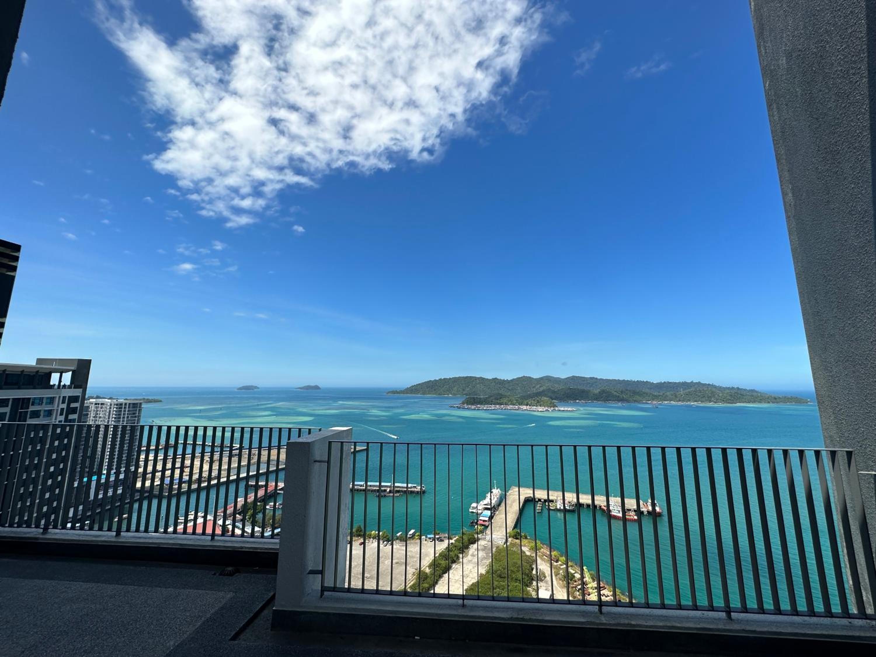 G Dau Homestay JQ Bay photo 4