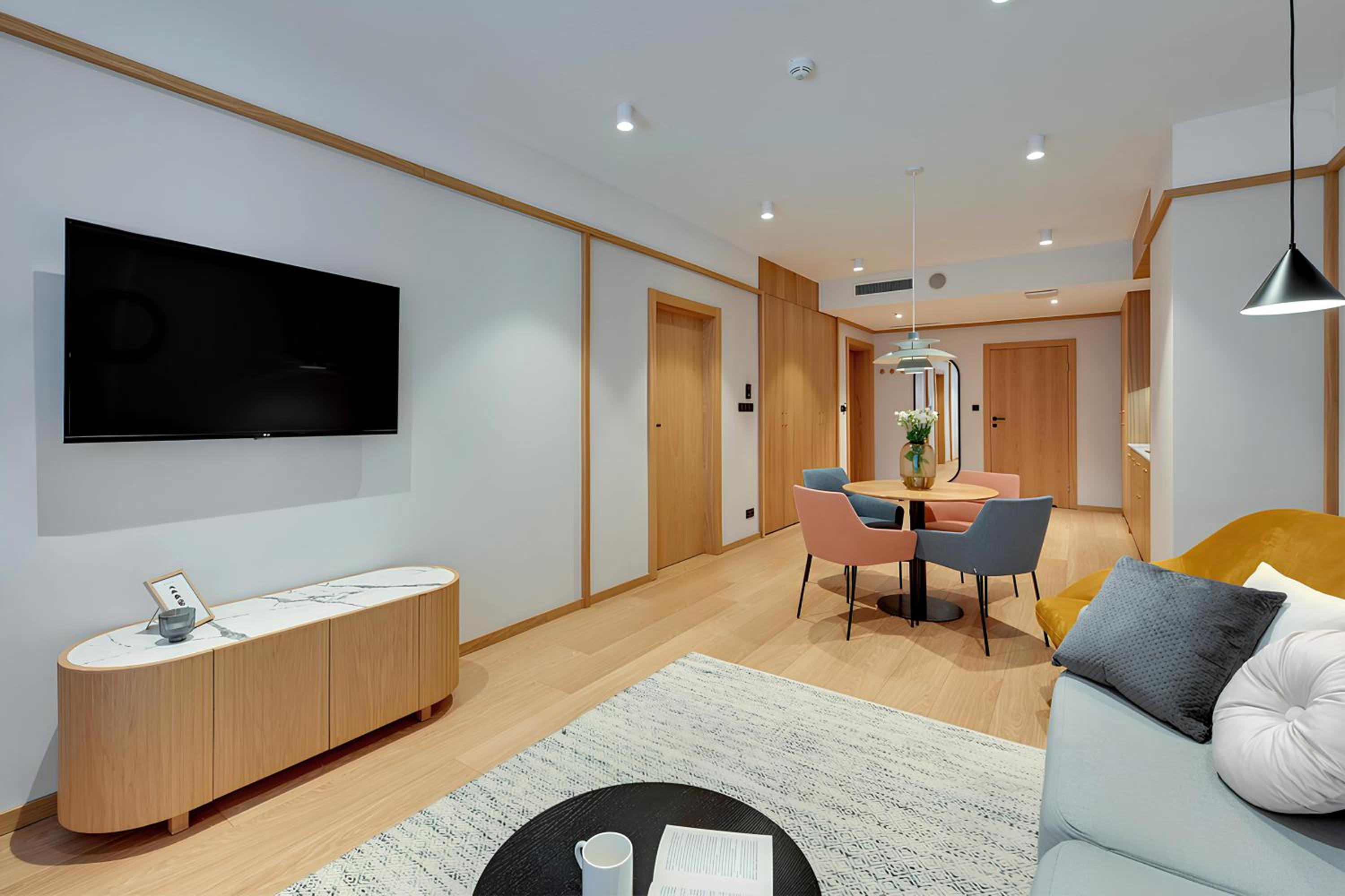 Deo Plaza Apartments