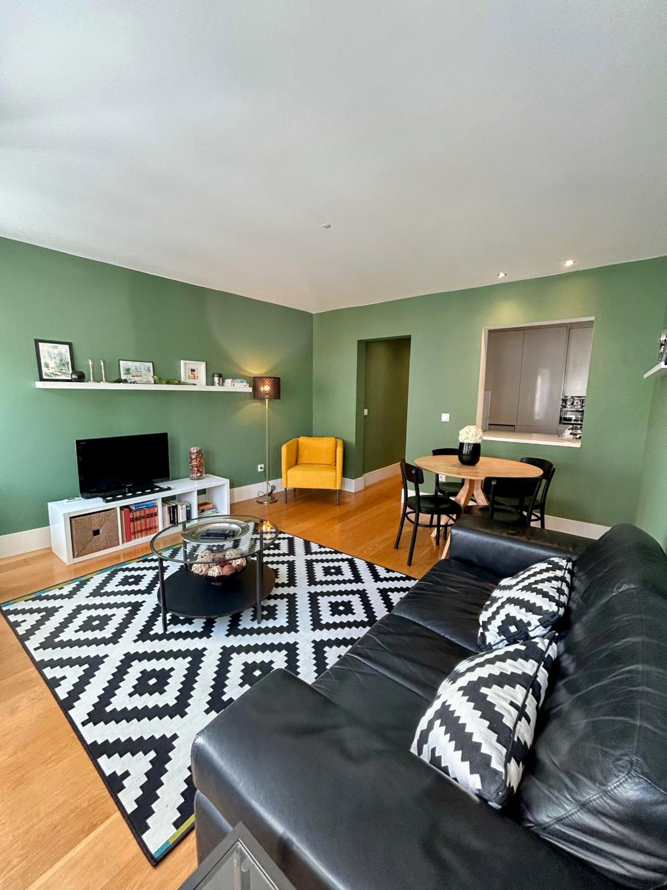 Premium Lisbon Design Flat - Príncipe Real view 3