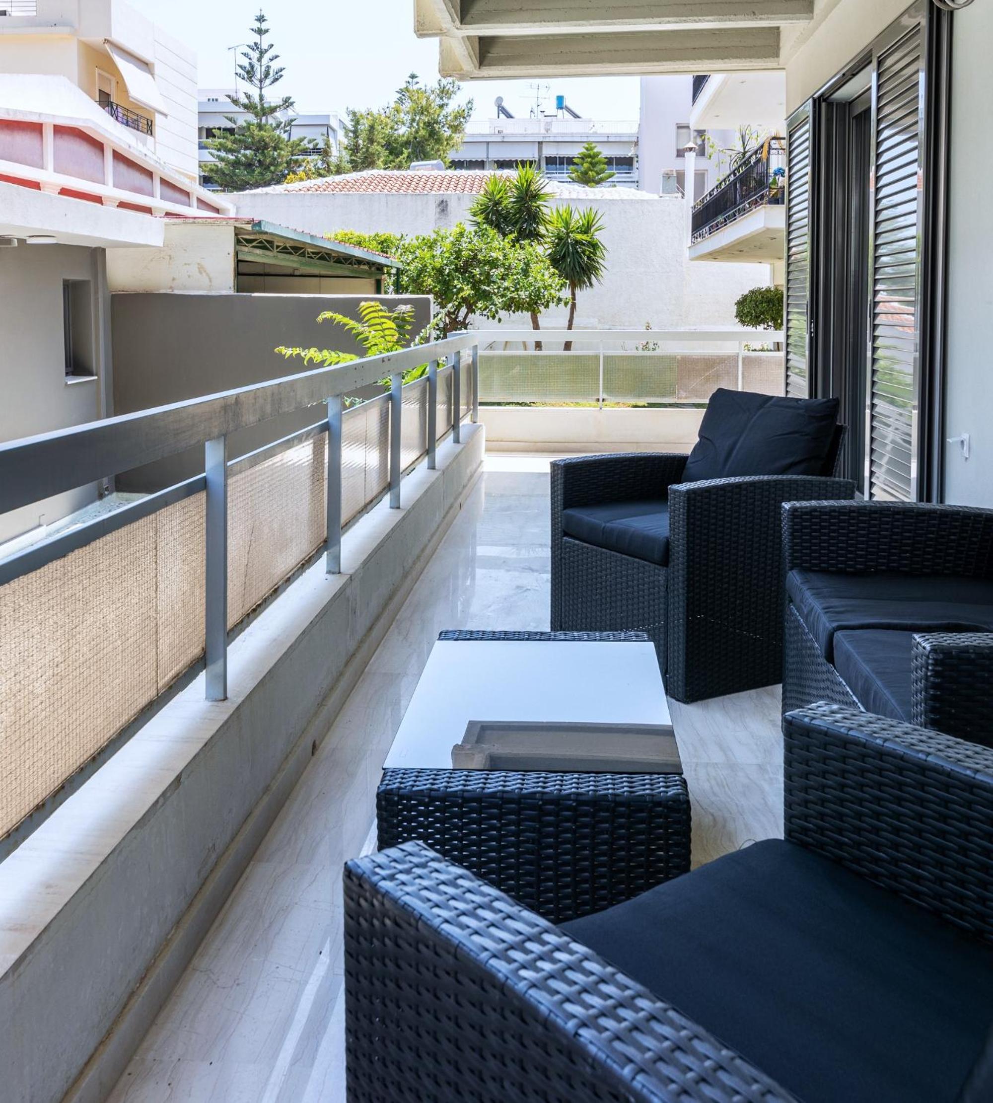 Greyt Apartments Glyfada