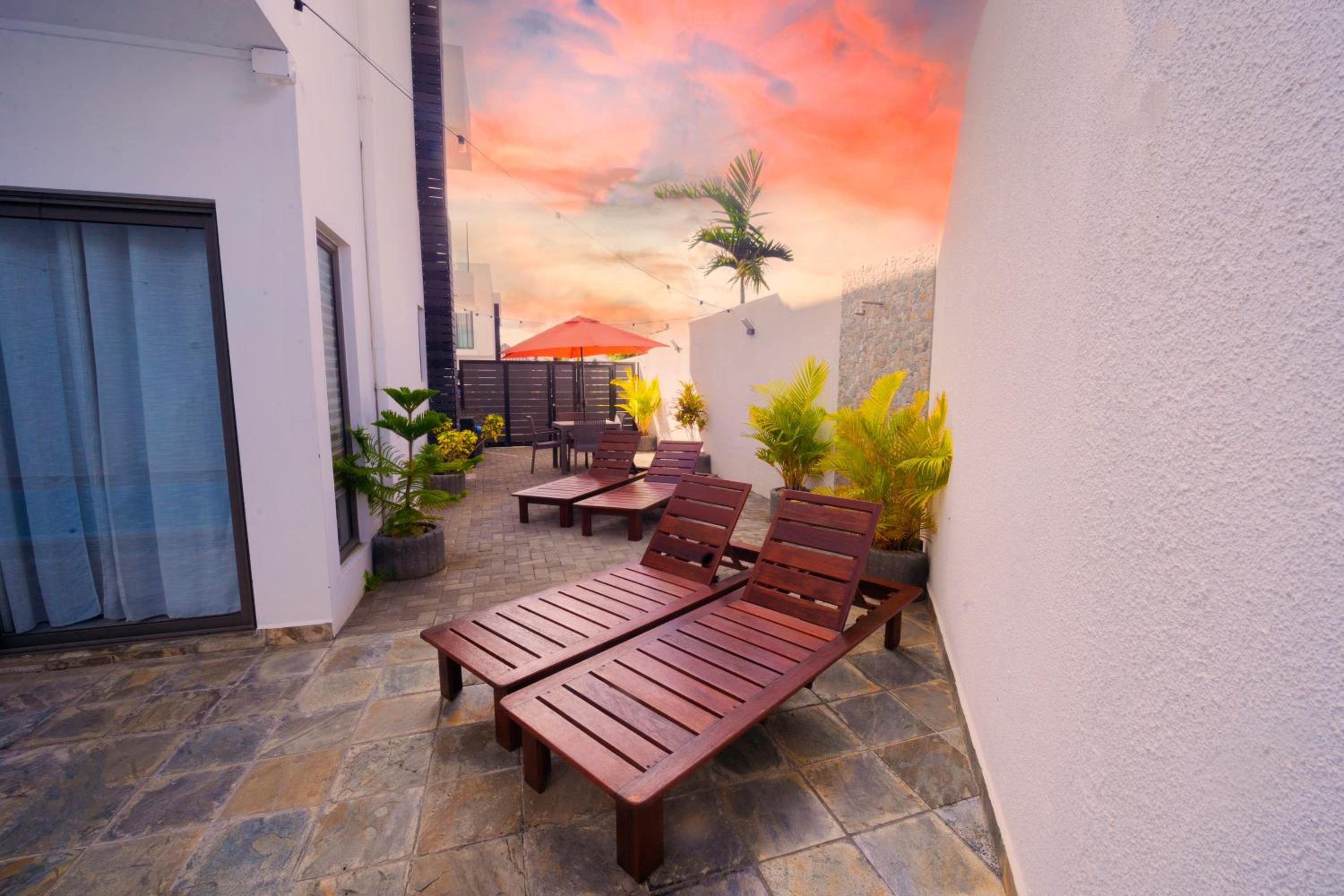 Golden Square Villa & Private Pool view 3