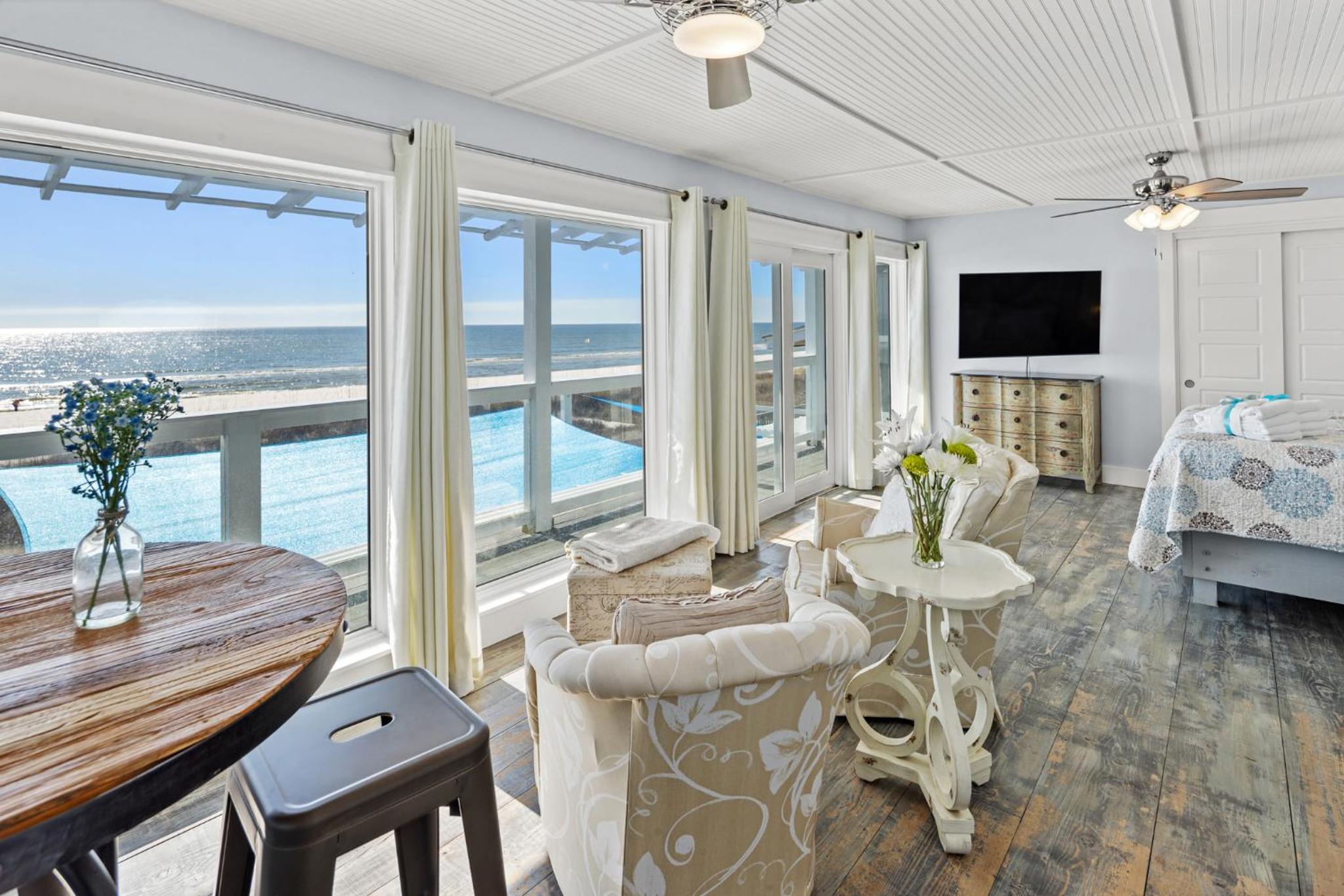 Luxury Gulf Front Property! Directly on the Beach! Sleeps 15! view 4