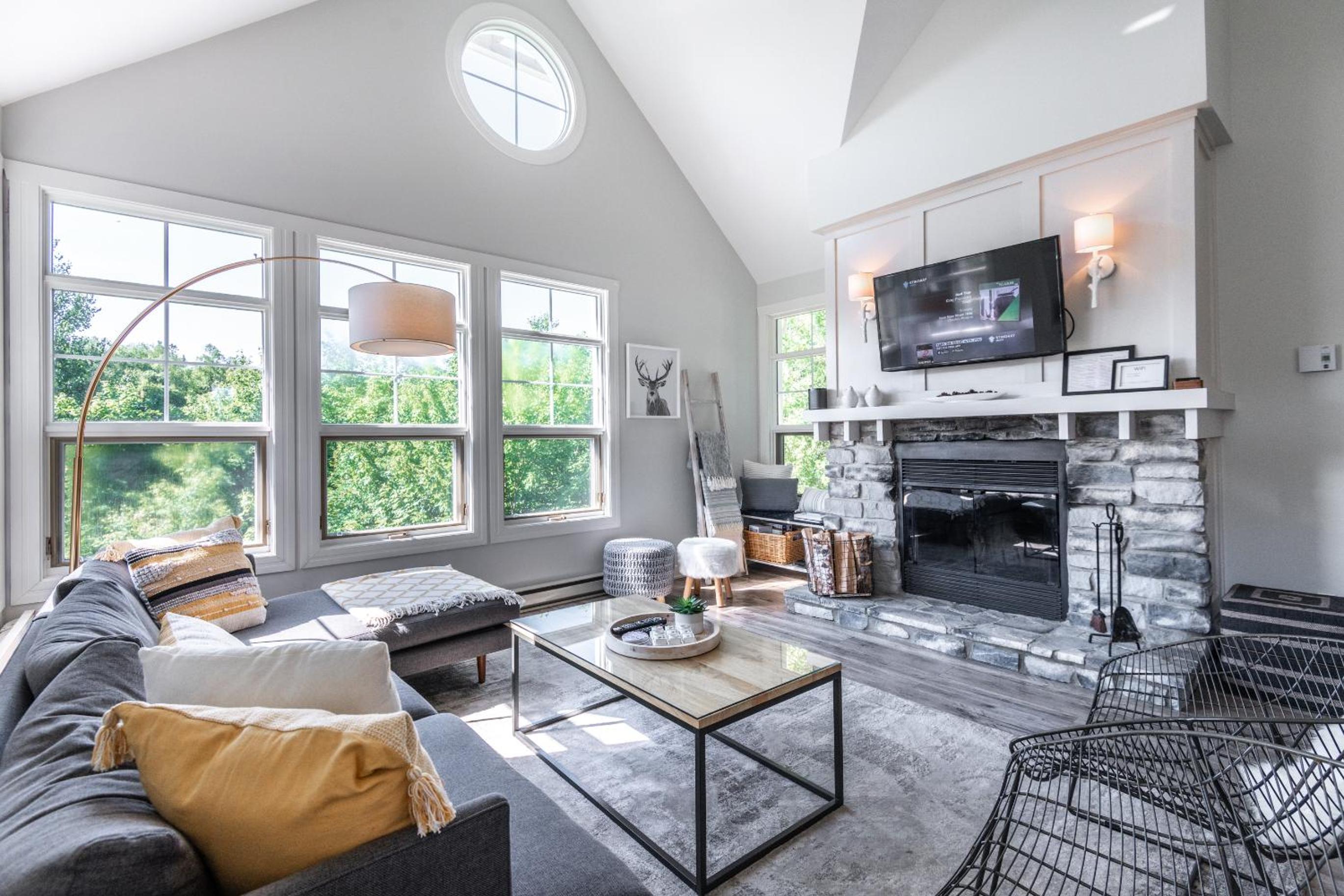 Tremblant Prestige - Les Eaux 227-3