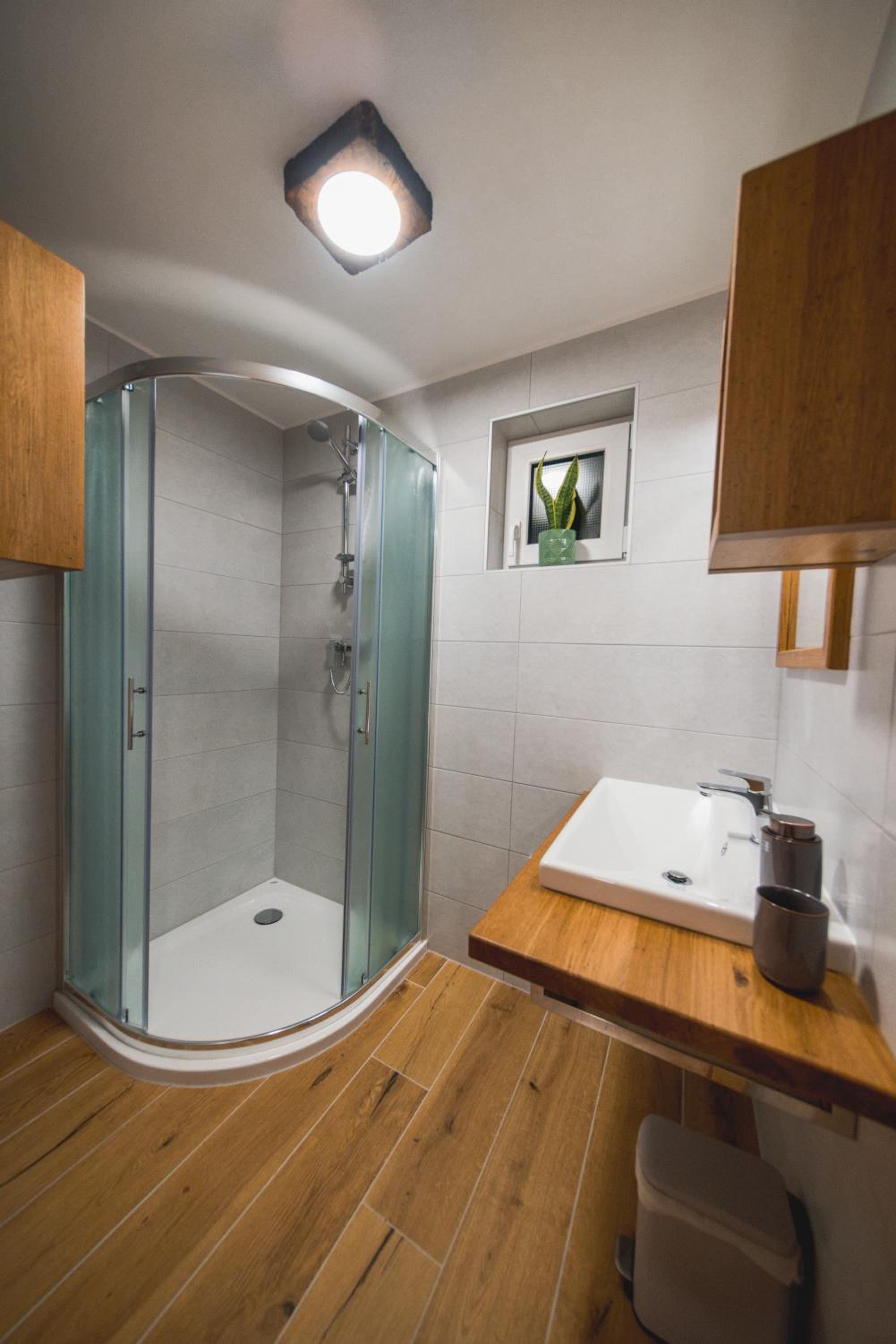 Apartment House VINARIA view 5
