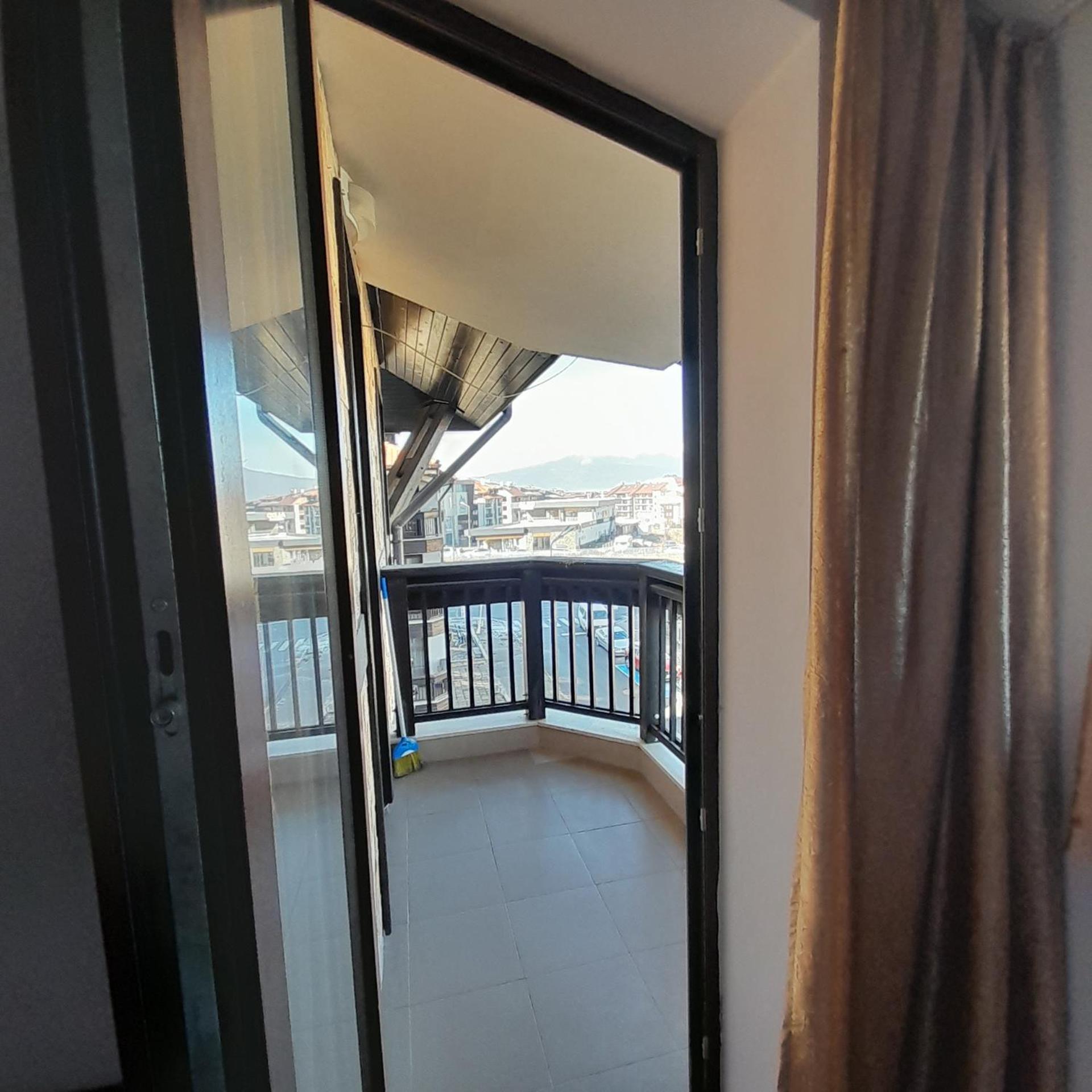 Apartment 5302 near the ski lift