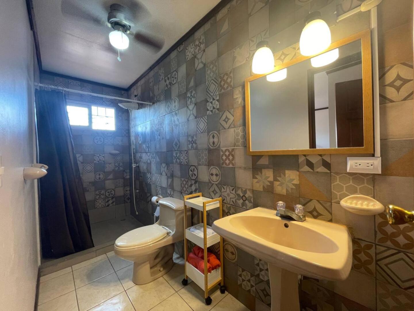 Beautiful Fully Equipped Apartment East San José