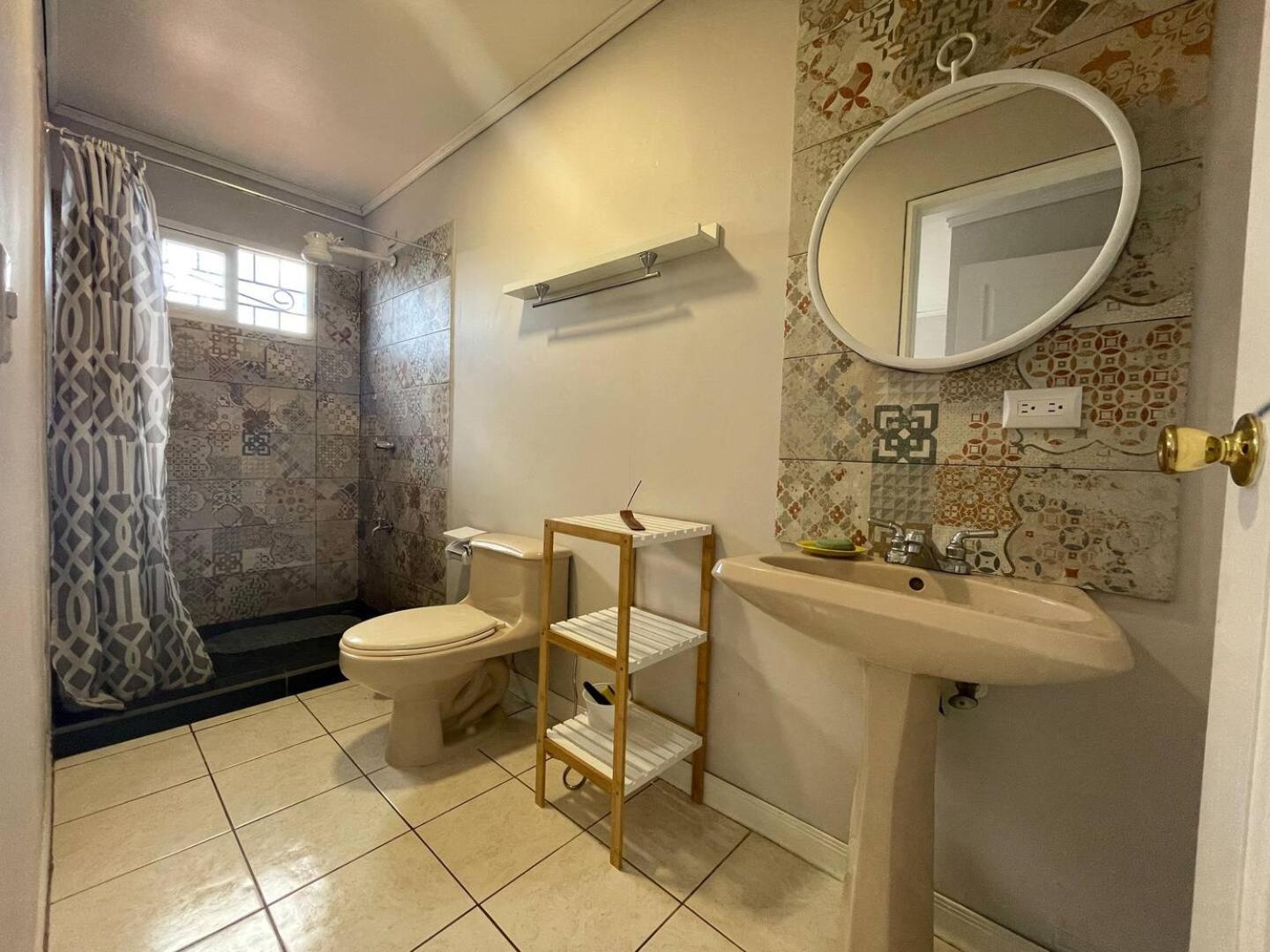 Beautiful Fully Equipped Apartment East San José