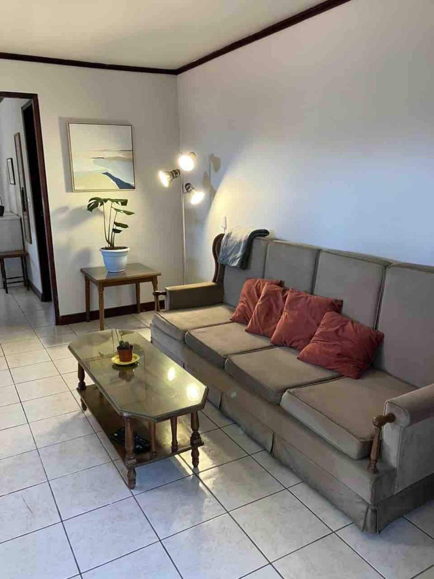 Beautiful Fully Equipped Apartment East San José
