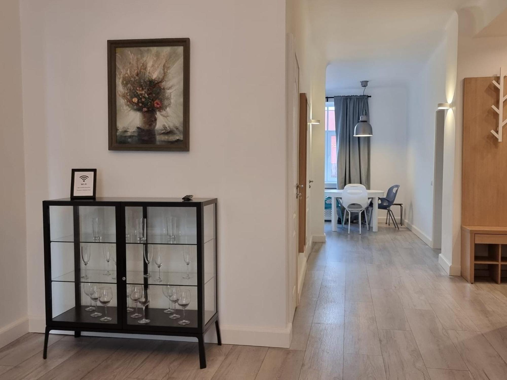 City Inn River view 2 Bedroom apartment with parking view 2