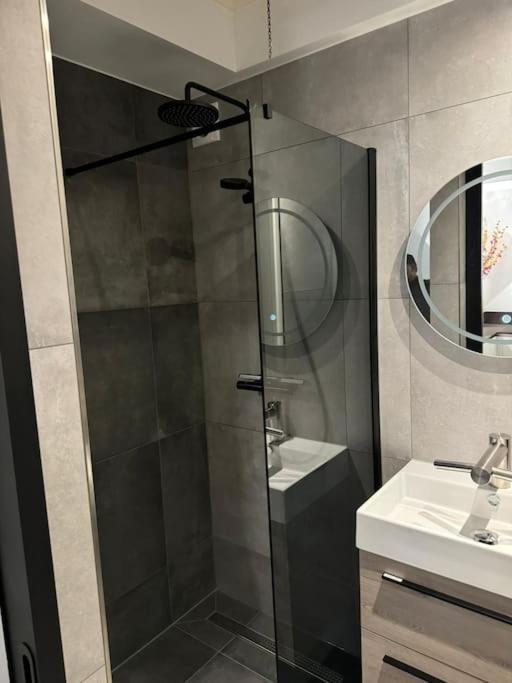 Luxe woning Bubbles! Met airco en Parkeren op eigen grond view 2