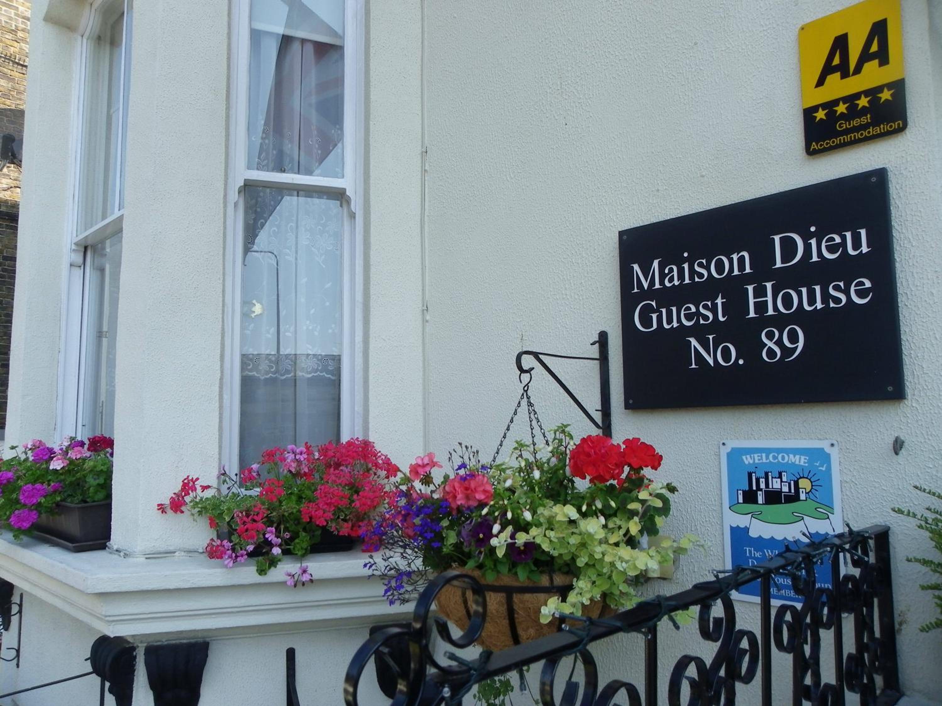 Maison Dieu Guest House