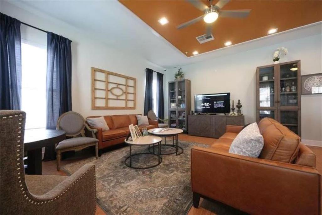 Henna2BD2B Condo*Pool*Furnished view 5