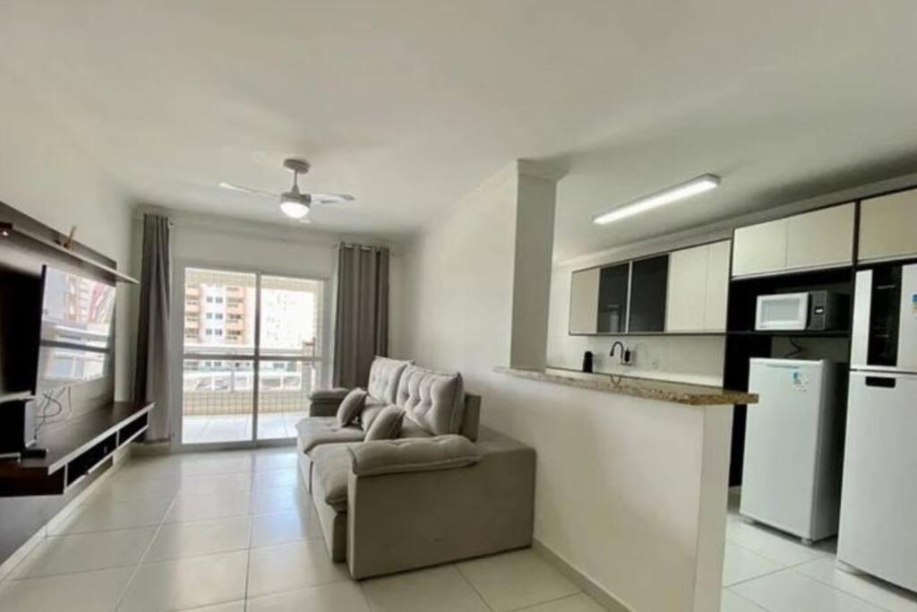 Apto na Aviação, apenas 2 min da praia - Ideal para home office, praia e descanso