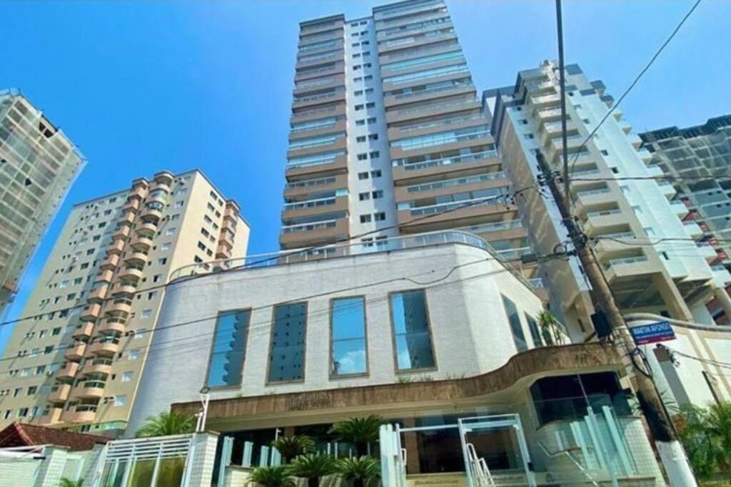 Apto na Aviação, apenas 2 min da praia - Ideal para home office, praia e descanso