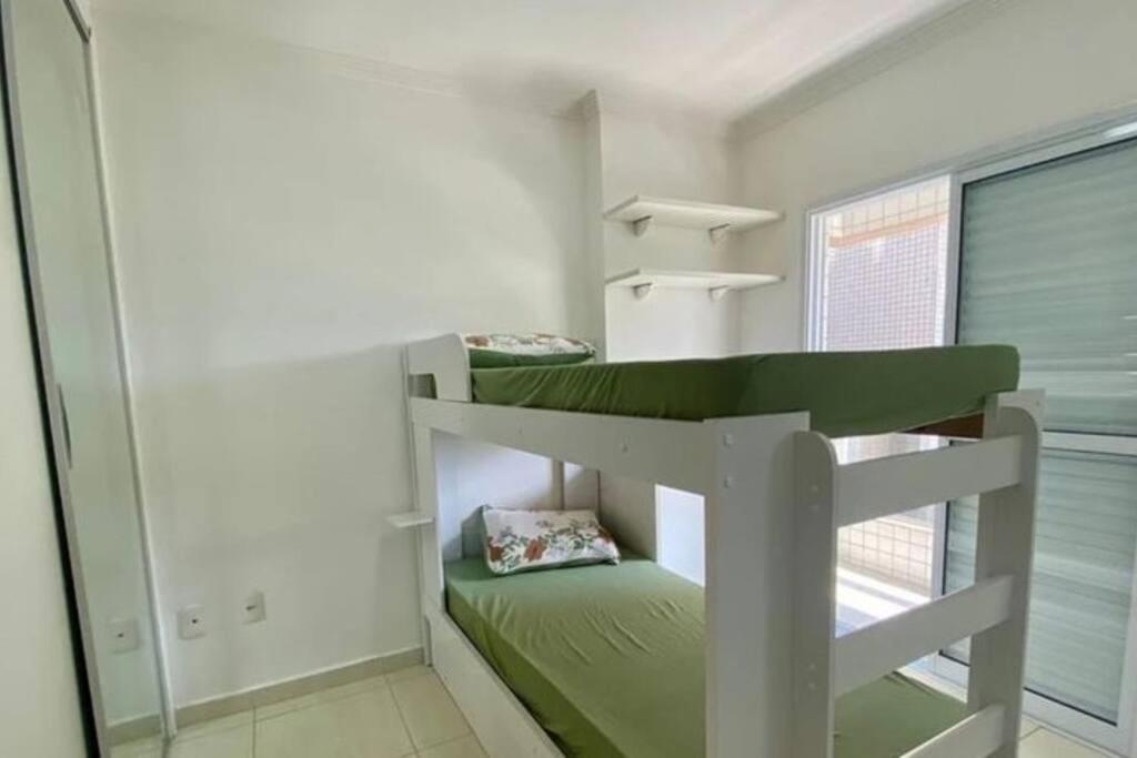 Apto na Aviação, apenas 2 min da praia - Ideal para home office, praia e descanso